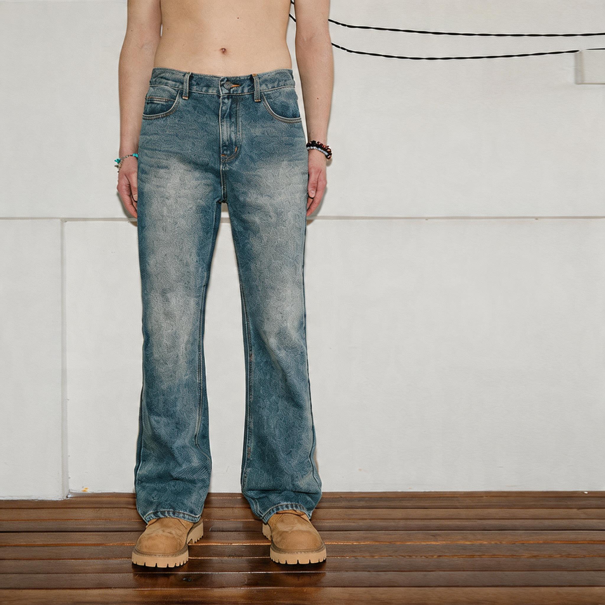Washed Slim Flared Cleanfit Jeans