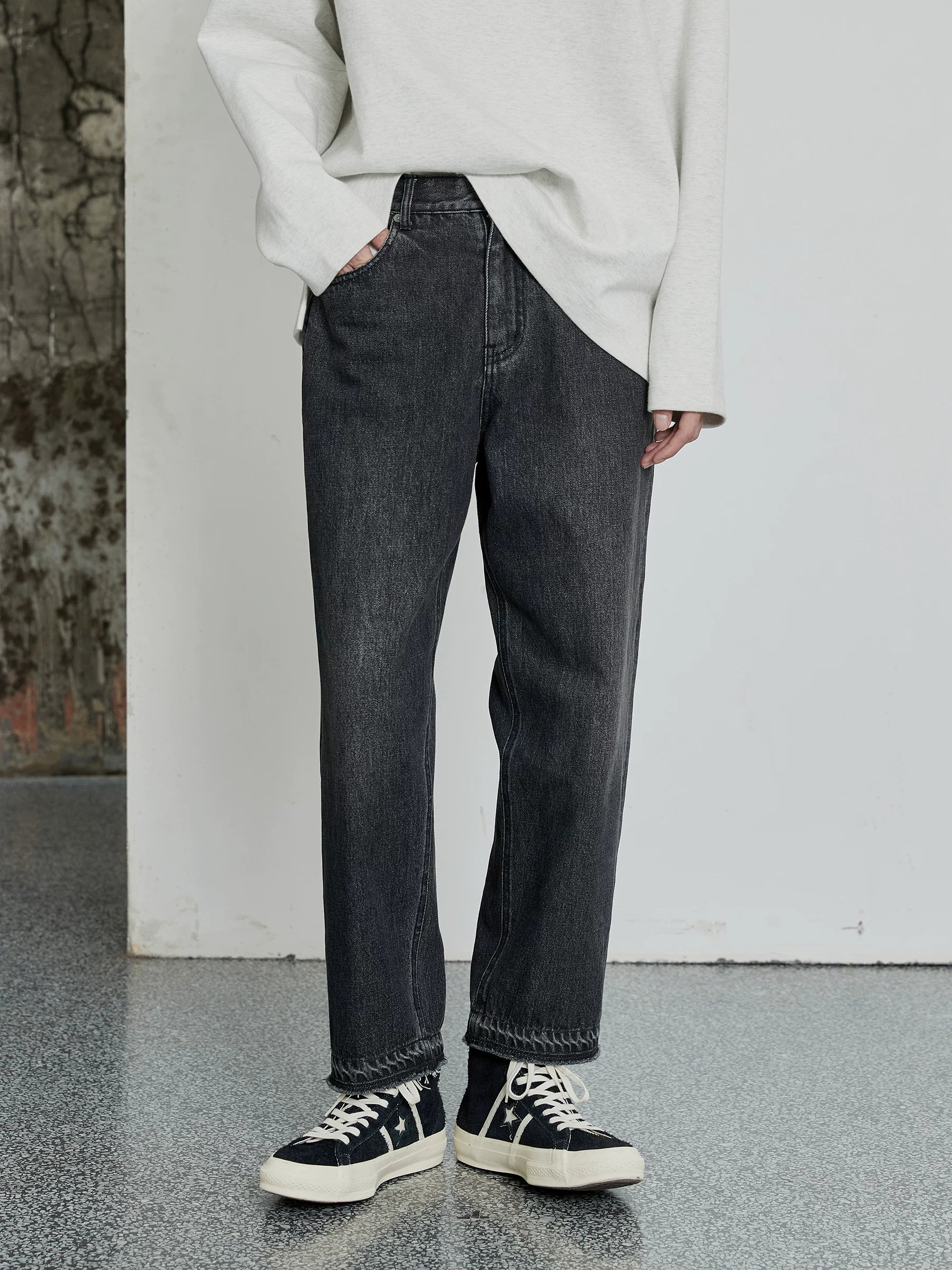 Vintage Washed Distressed Straight Cropped Jeans