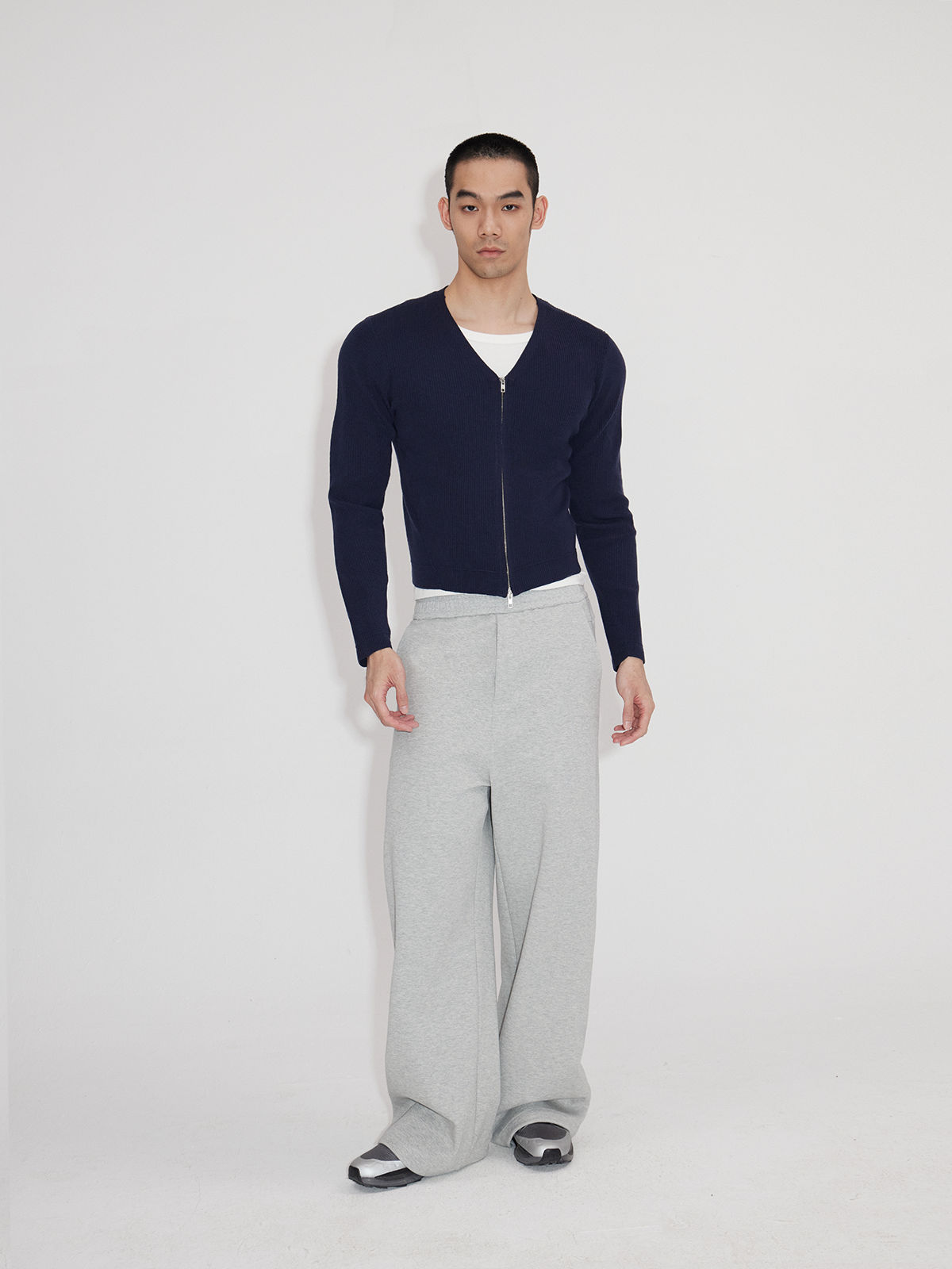 25SS V-Neck Zip Jacket