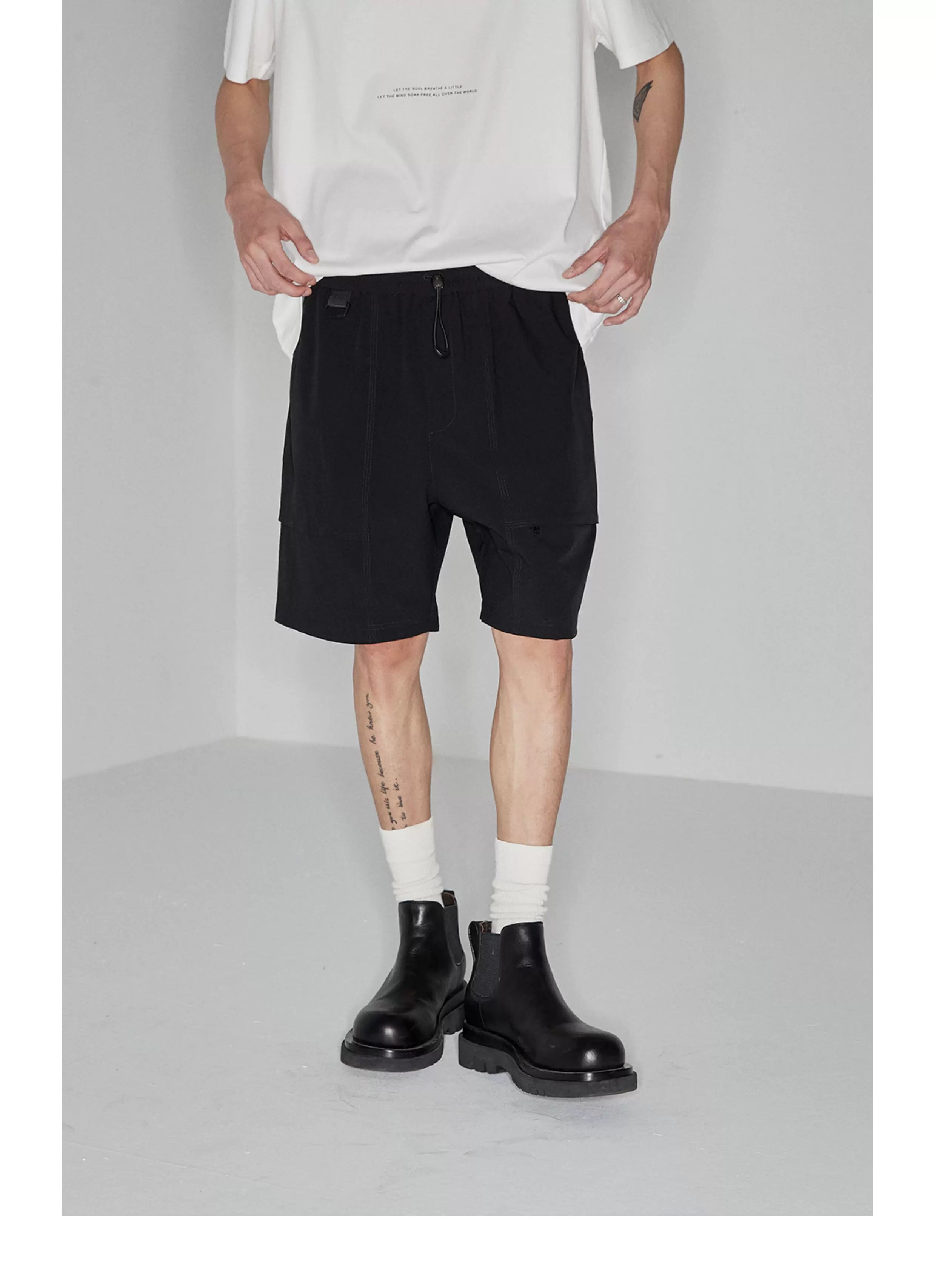 Plaid Multi-Pocket Elastic Waist Shorts