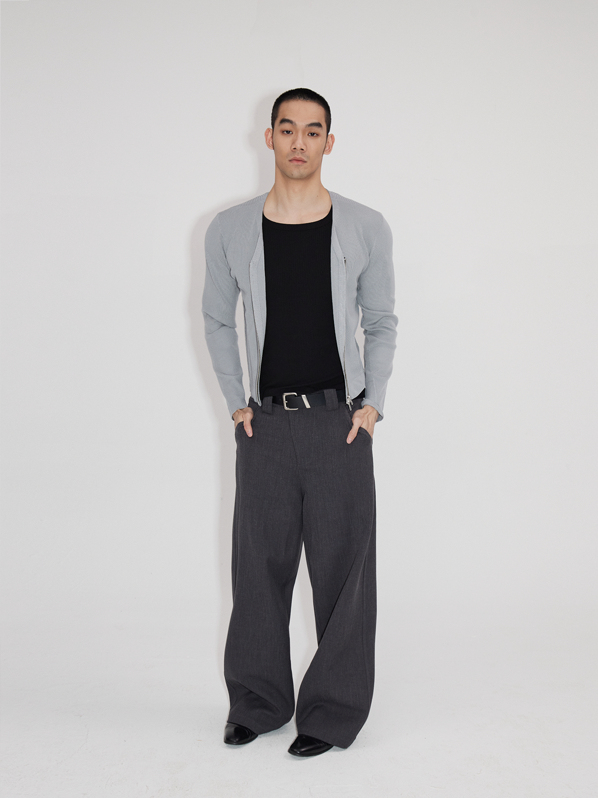 25SS V-Neck Zip Jacket
