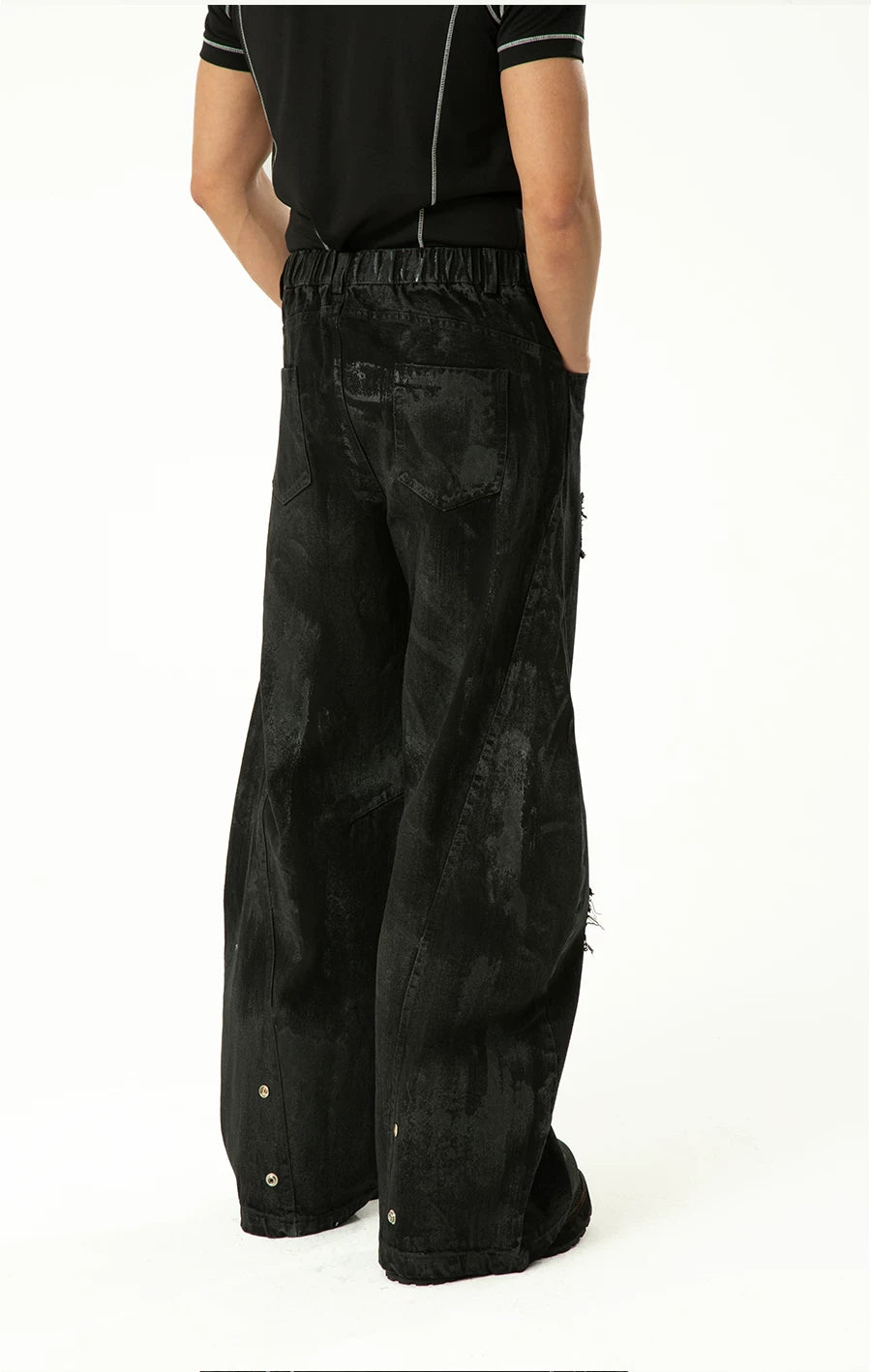 Men's Loose Distressed Black Curved Jeans