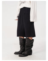 Pocketed Low-Rise Tencel Shorts
