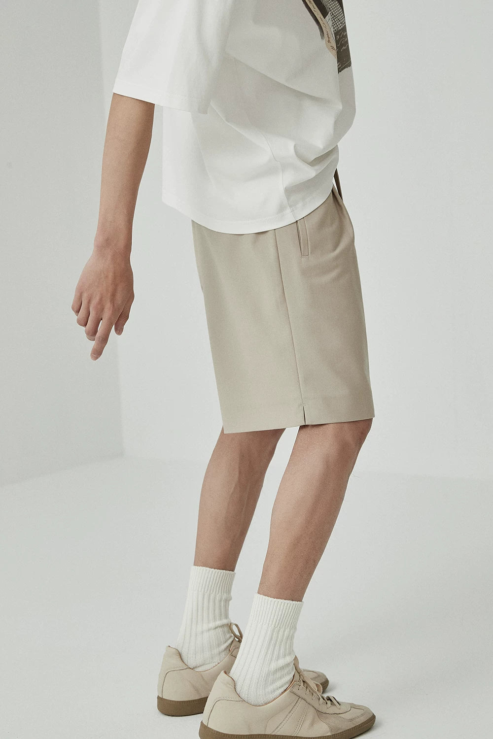 Draped Drawstring Elastic Waist Pleated Shorts