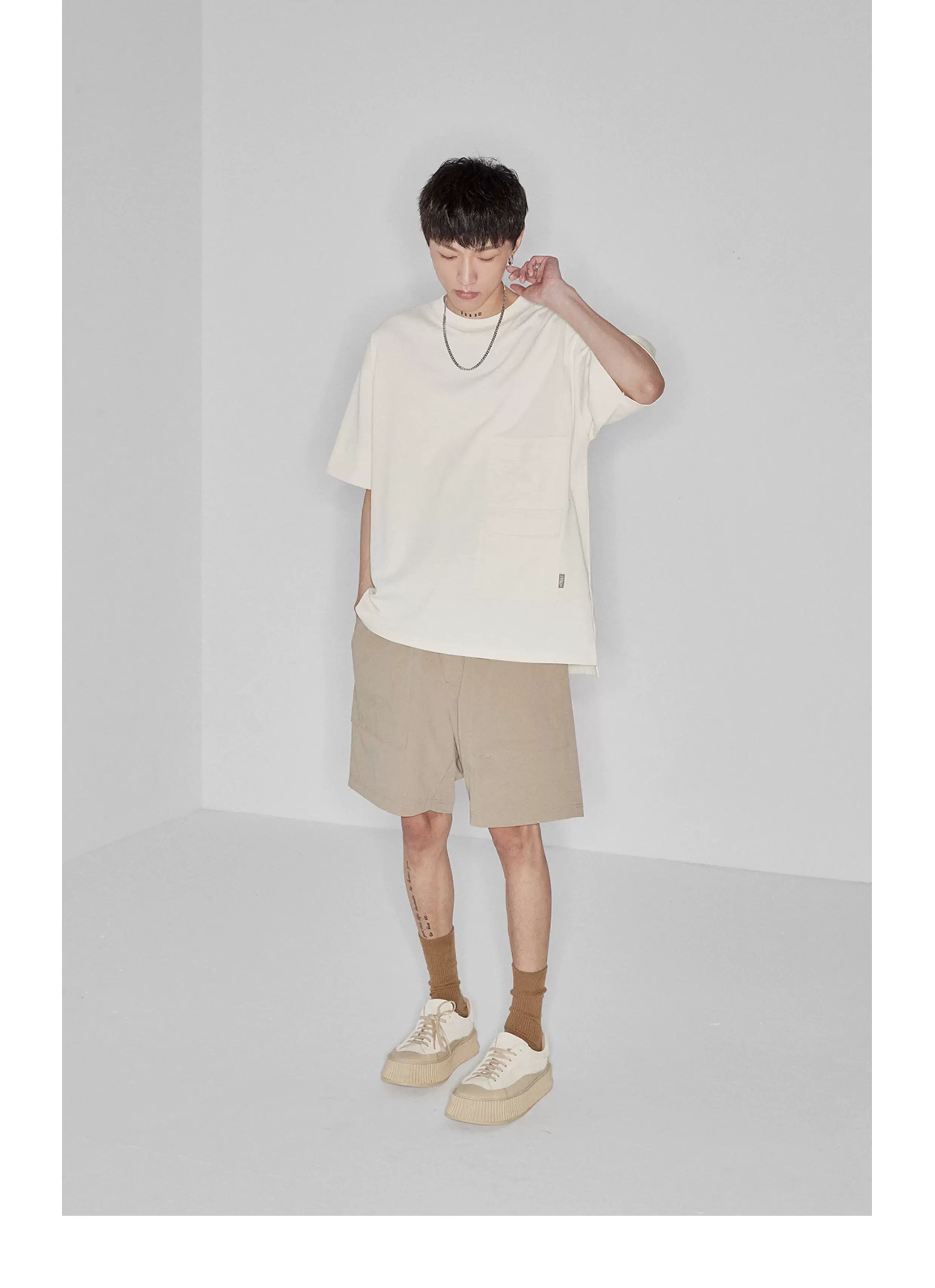 Plaid Multi-Pocket Elastic Waist Shorts