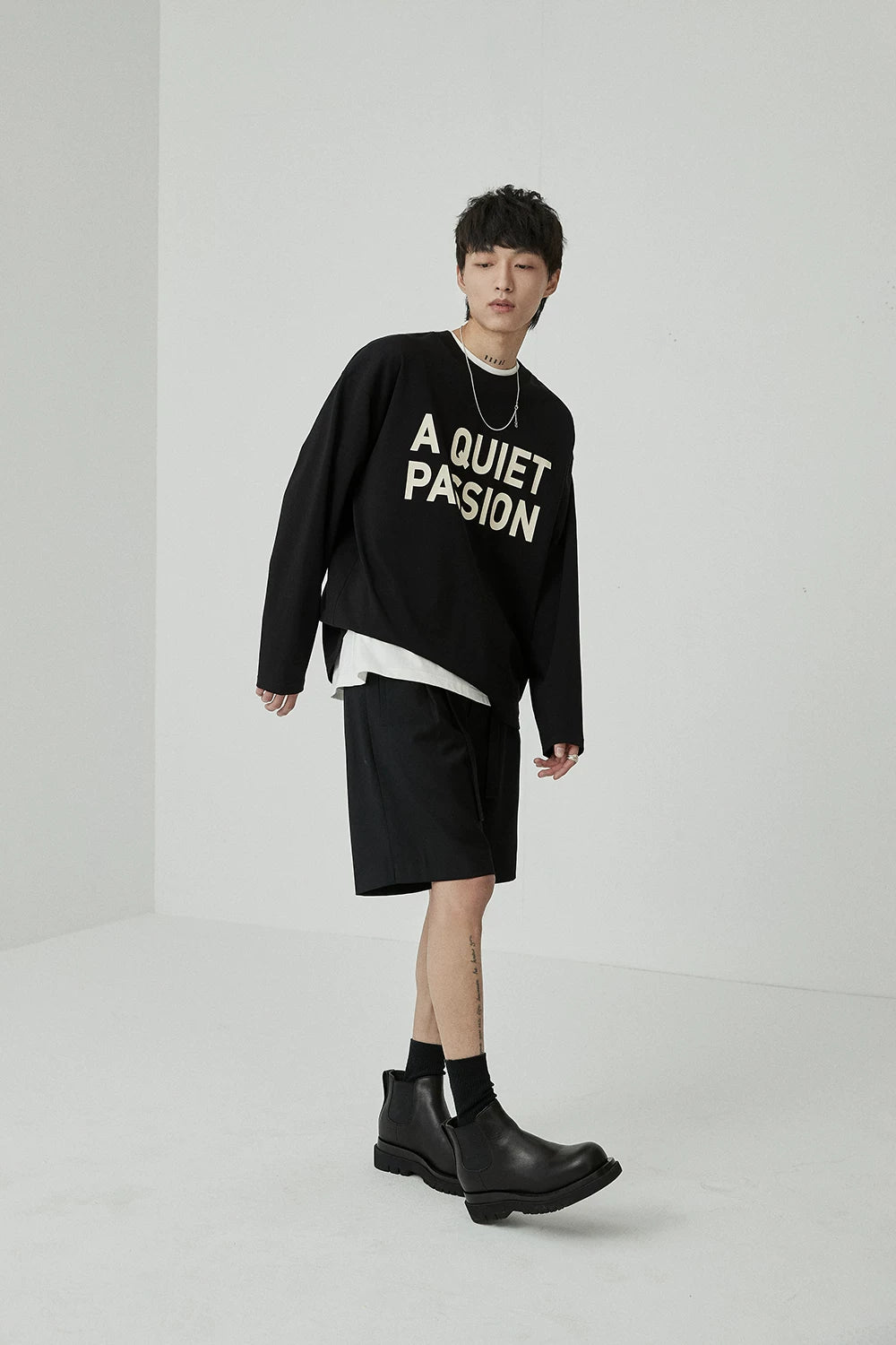 Draped Drawstring Elastic Waist Pleated Shorts