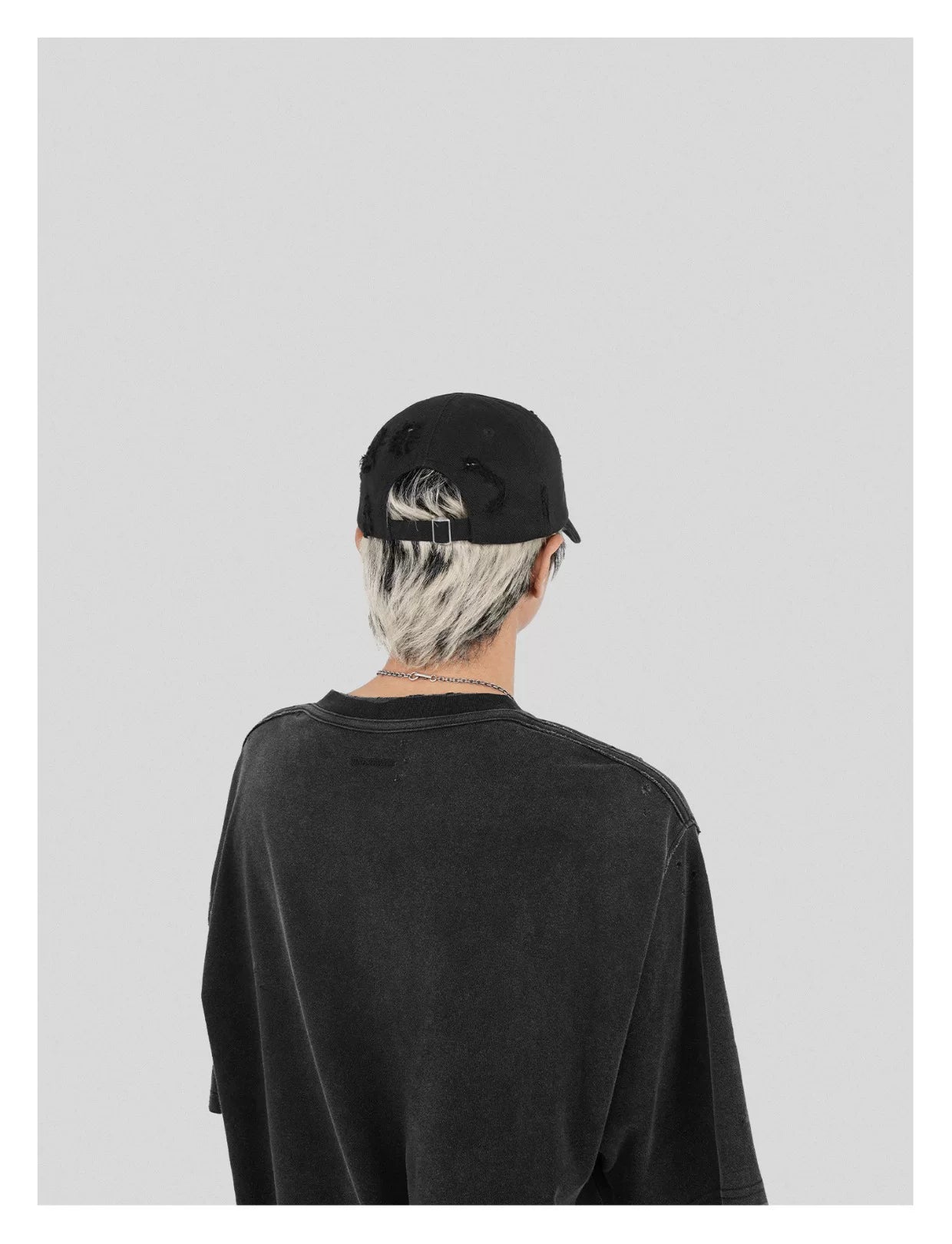 Distressed Embroidered Curved Brim Baseball Caps