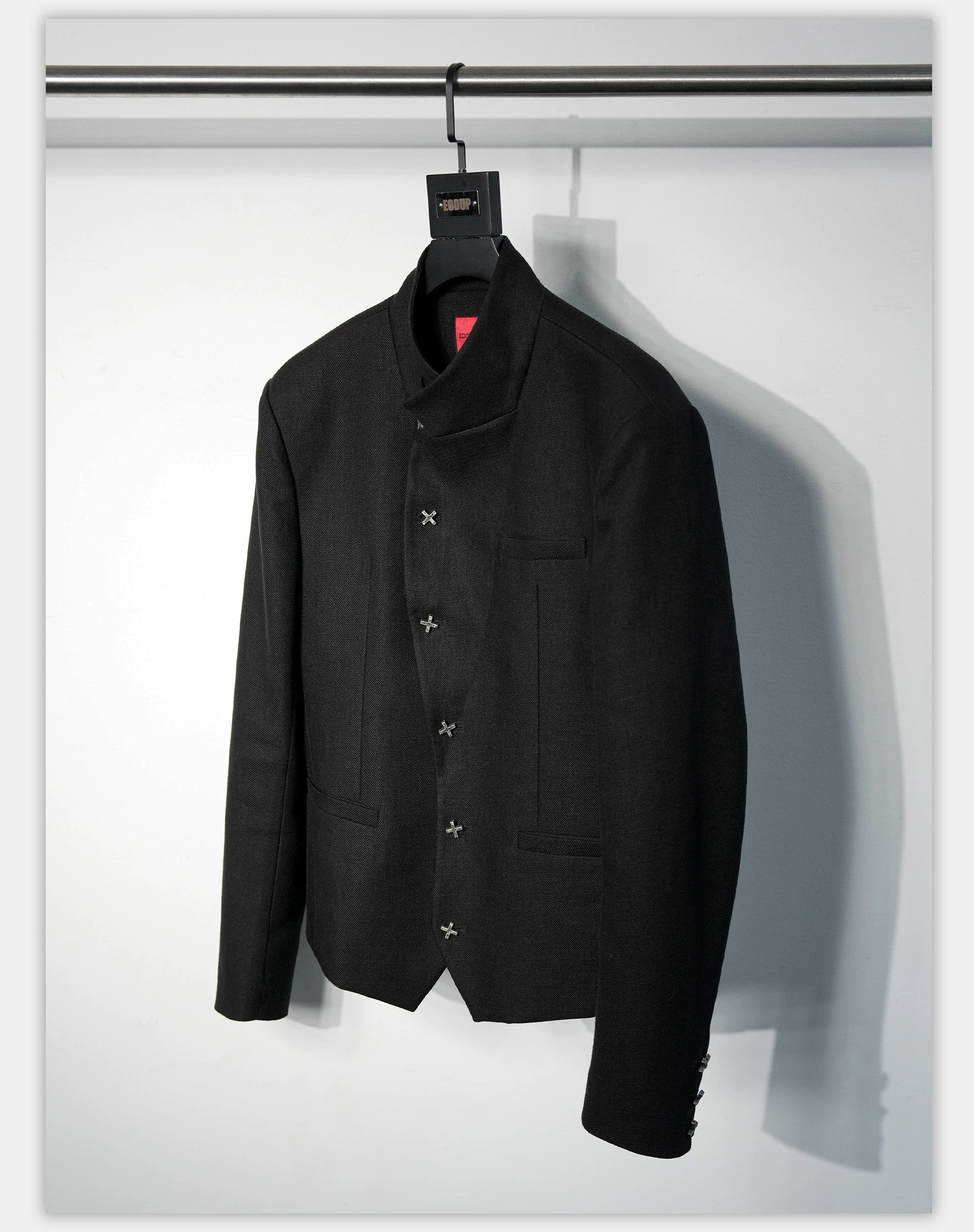 Structured Shoulder Wrinkle-Resistant Linen Slim Blazer