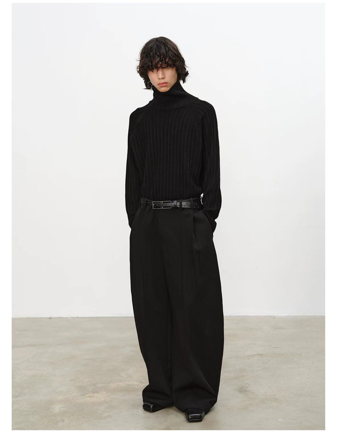 Curved Knife Pleated Wrinkle-resistant Pants