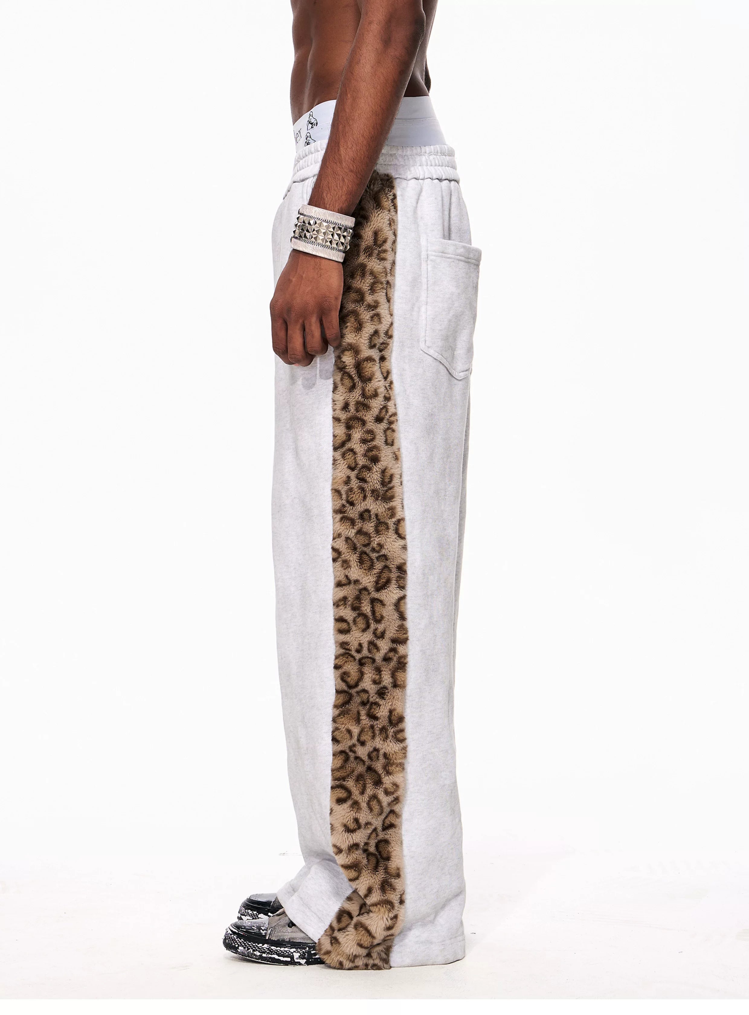 Men's Light Gray Leopard Fleece Sweatpants