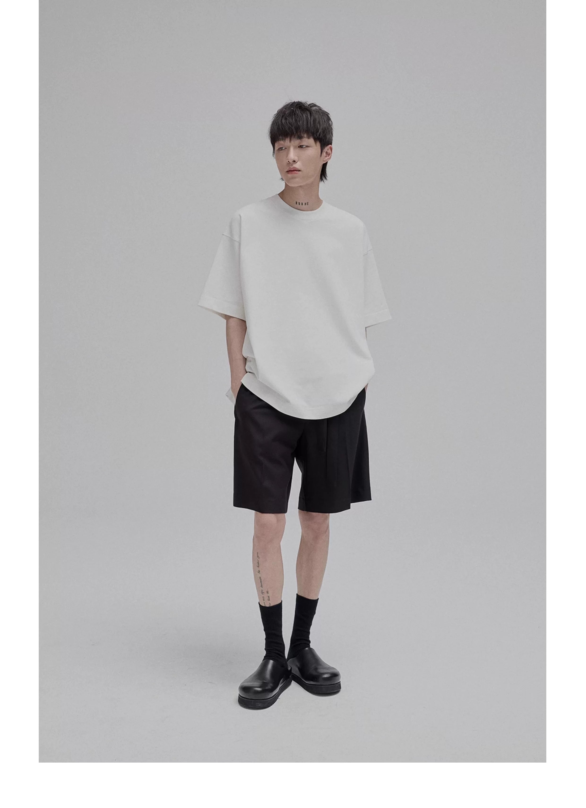Draped Drawstring Wide Shorts