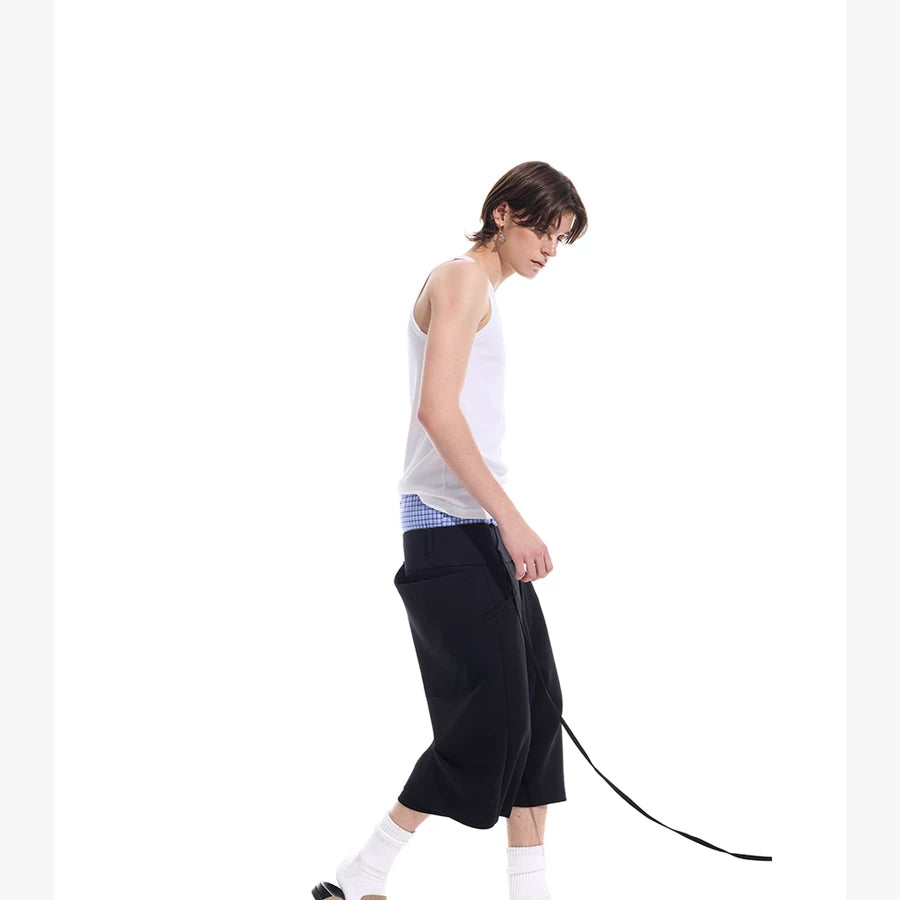 Cropped Pocketed Sashed Curved Hem Shorts