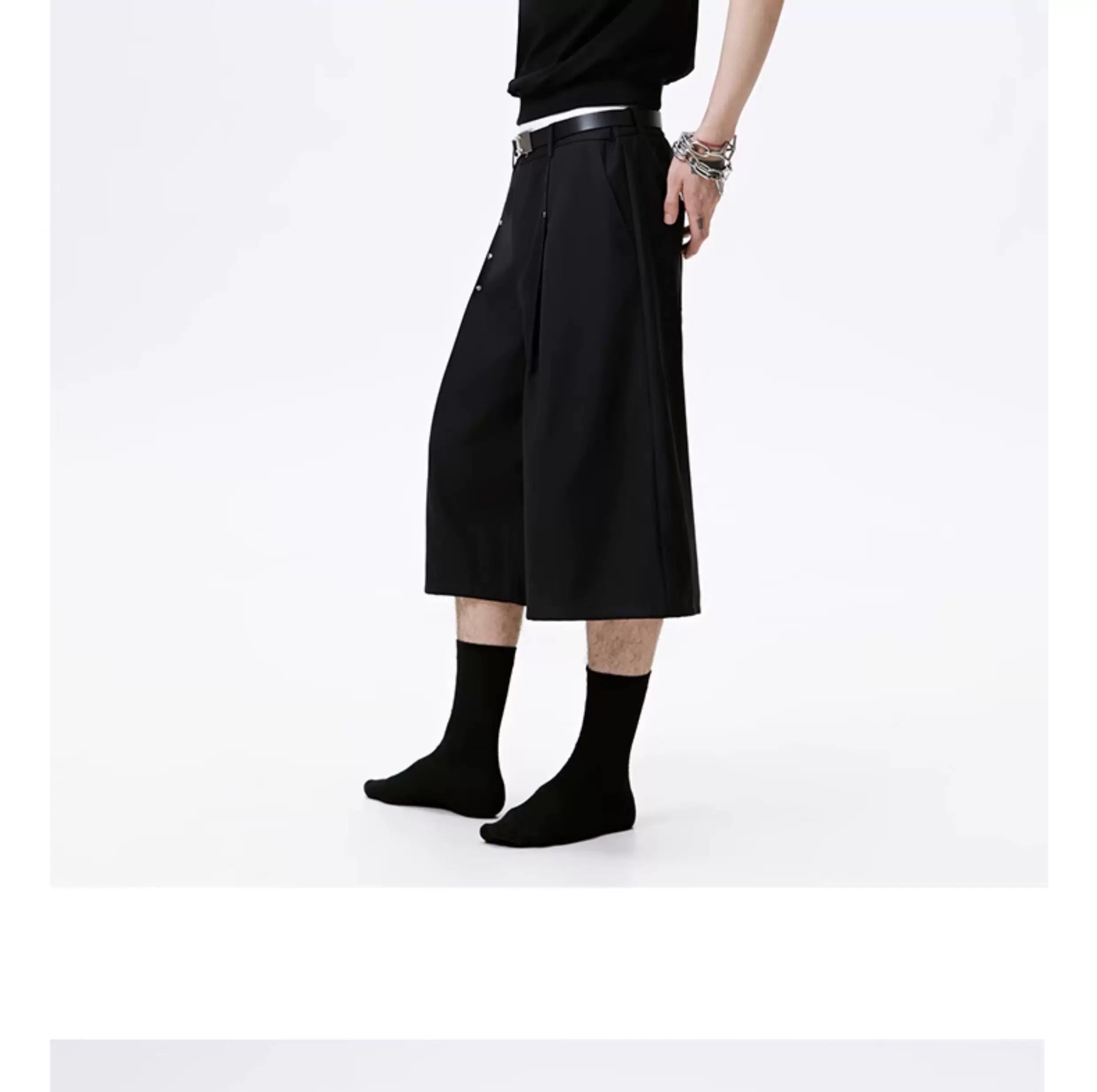 Metal Studded Pleated Wide Leg Shorts