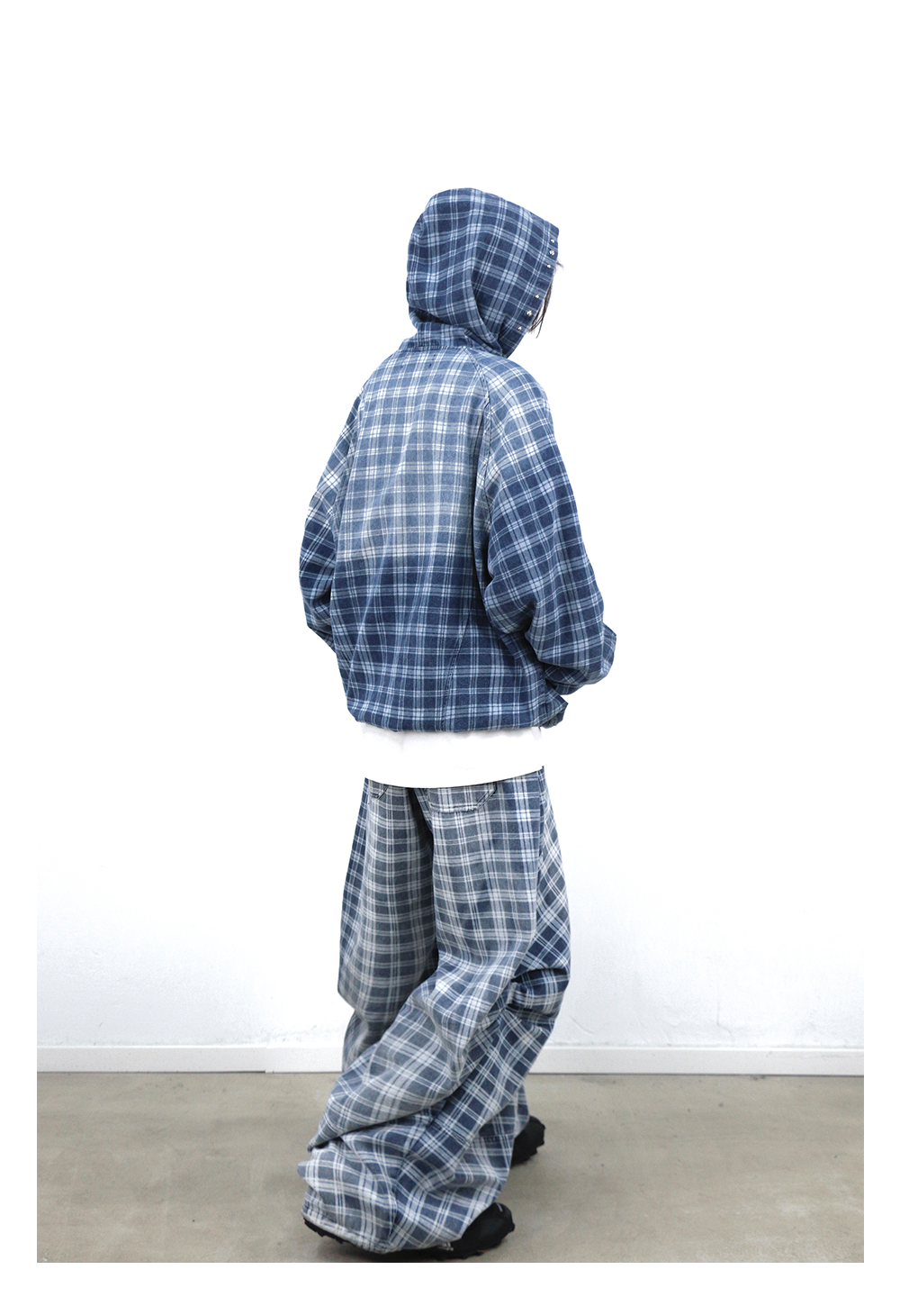Gradient-Washed Plaid Stud Print Denim Hoodie