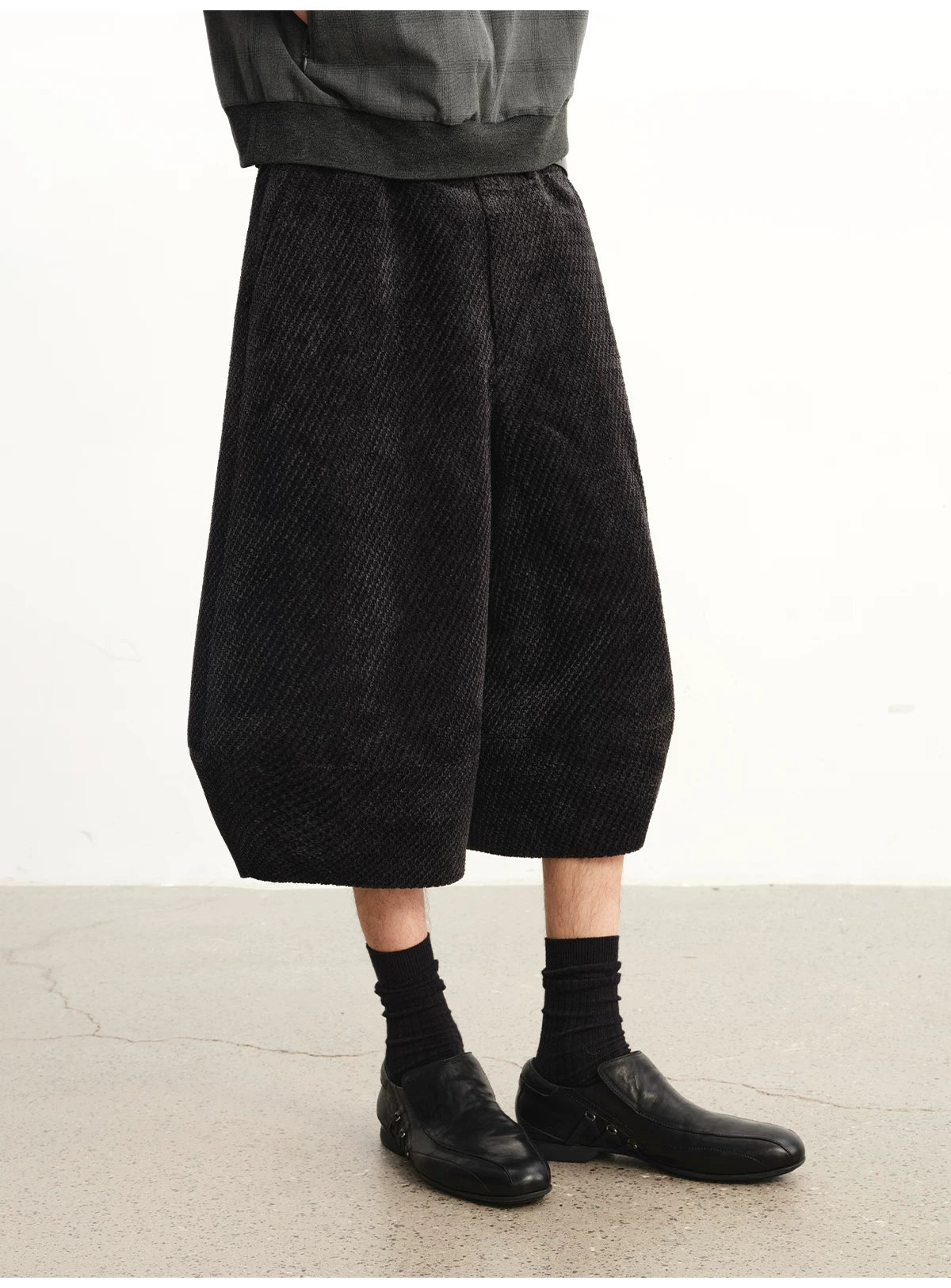 Loose Casual Twill Cropped Shorts