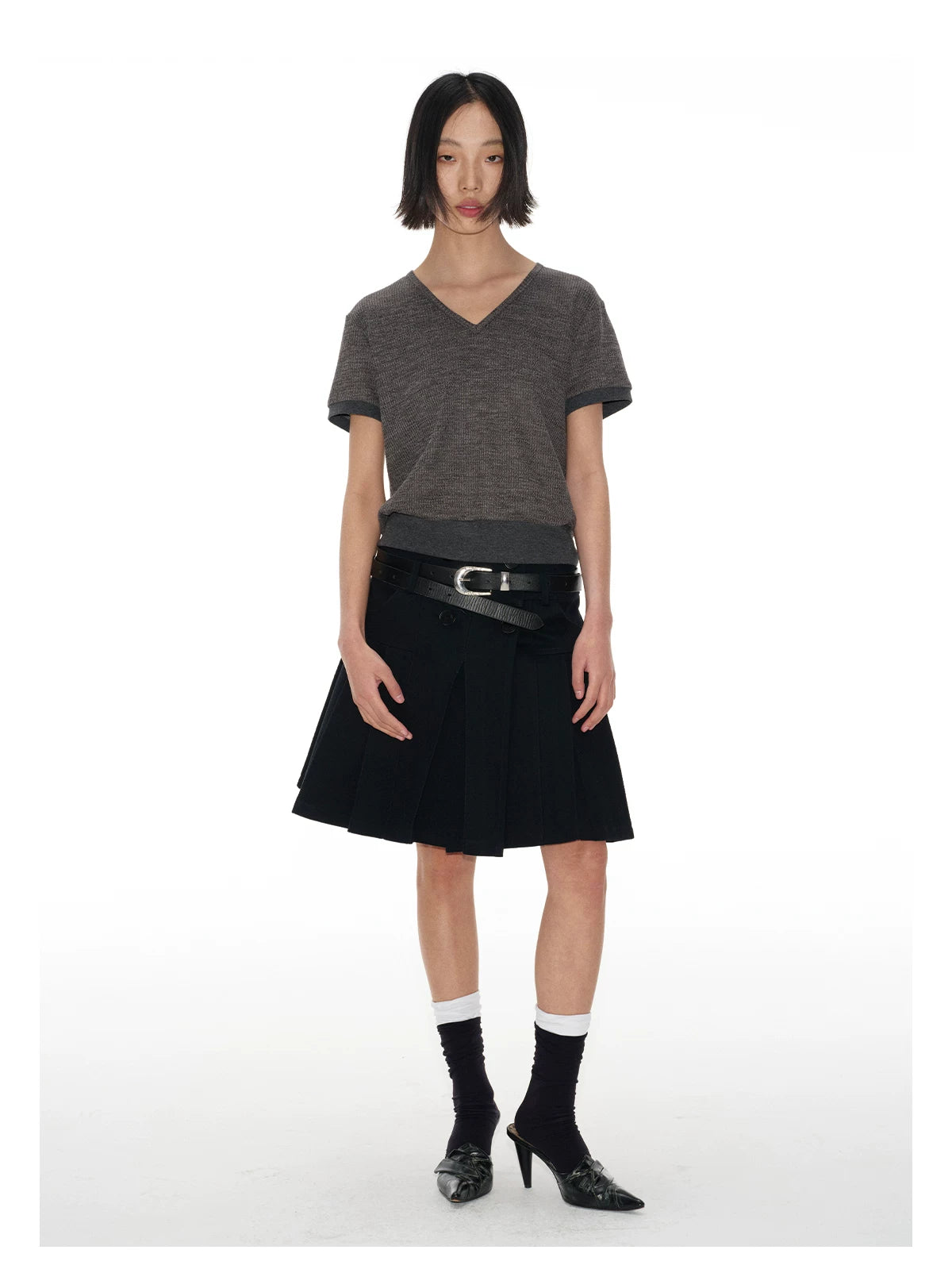 Patterned Short Sleeve V Neck Tee