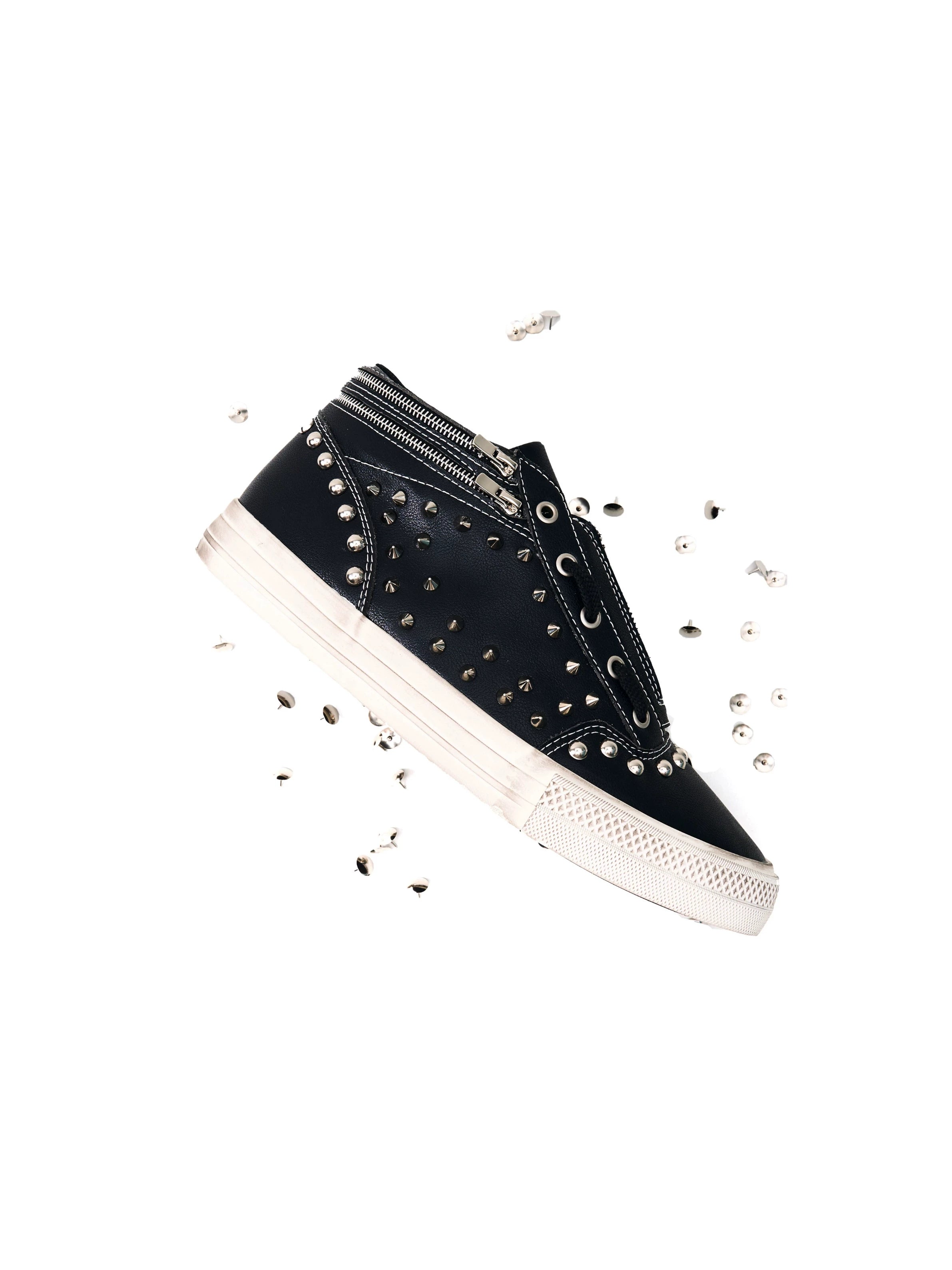 Men's Rivet Mid-top Skate Shoes