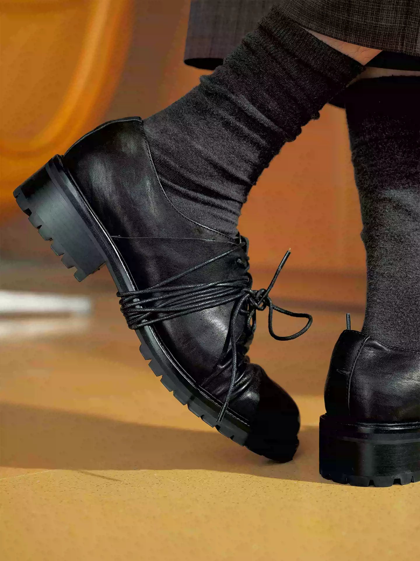 Pleated Strap Horse Lined Derby Shoes