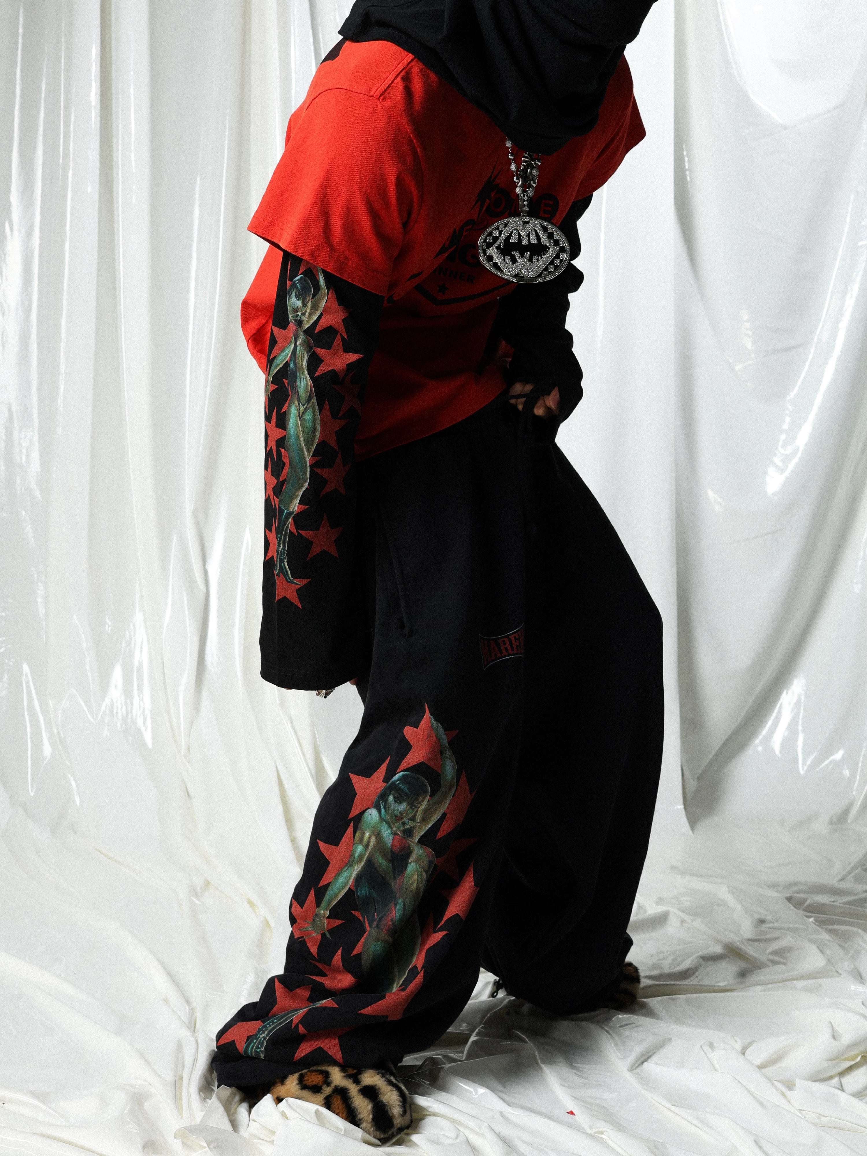 Black Washed Queen Print Long-sleeve Tee