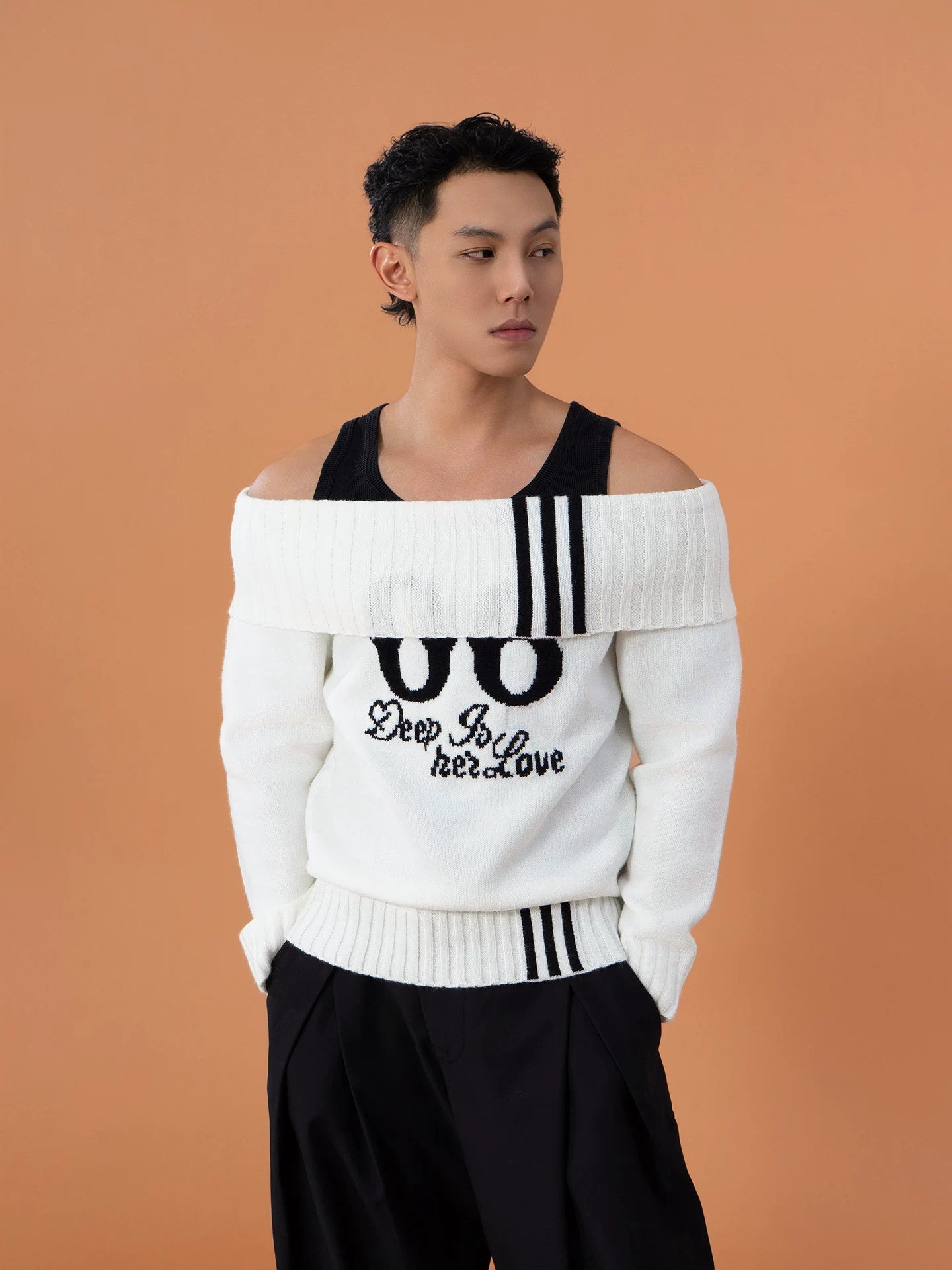 Loose Unisex White Off-shoulder Turtleneck Sweater
