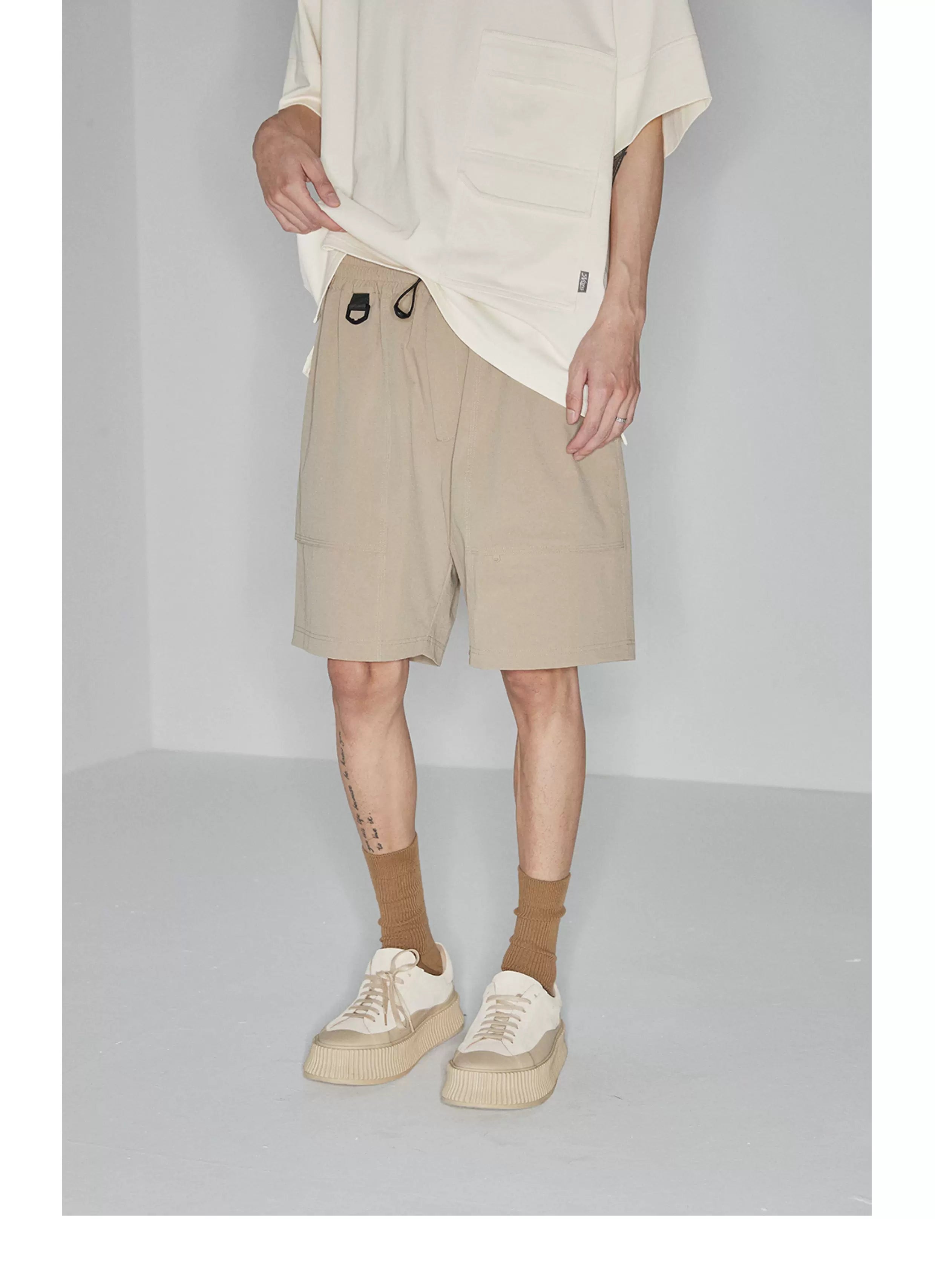Plaid Multi-Pocket Elastic Waist Shorts