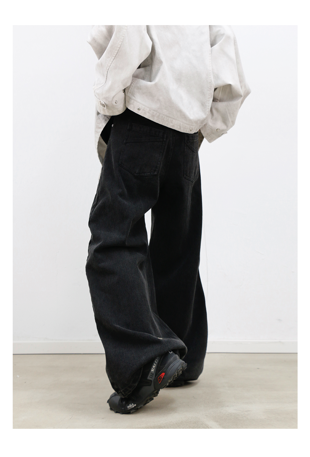 Studded Deconstructed Washed Two-tone A-line Jeans