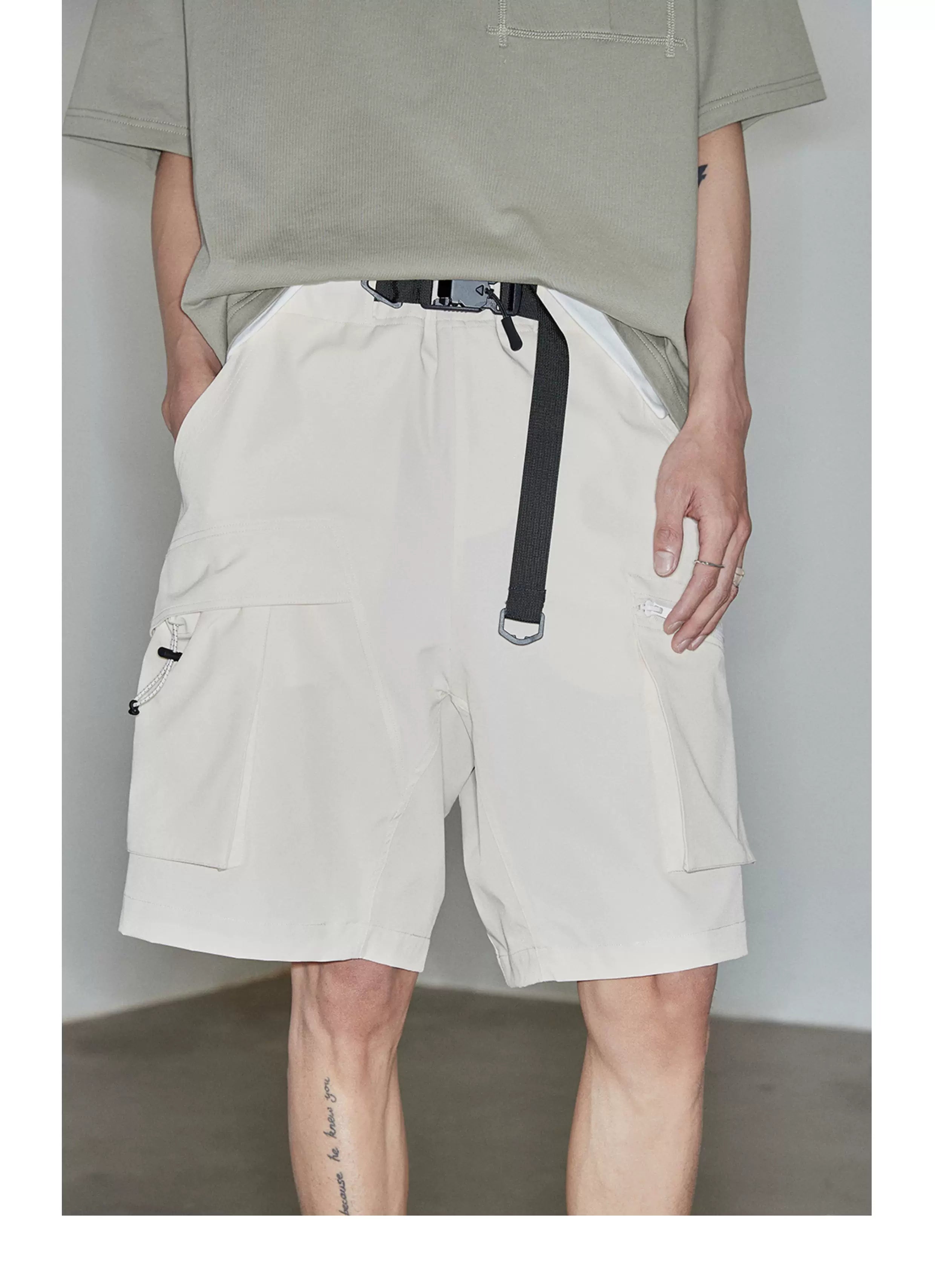 Magnetic Belted Elastic Multi-pocket Shorts