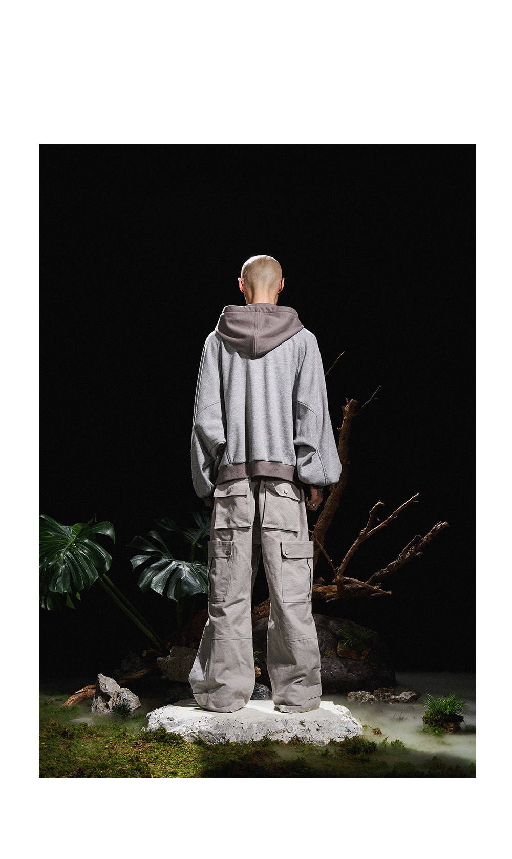 Batwing Sleeve Paneled Zip Knit Sweatshirt