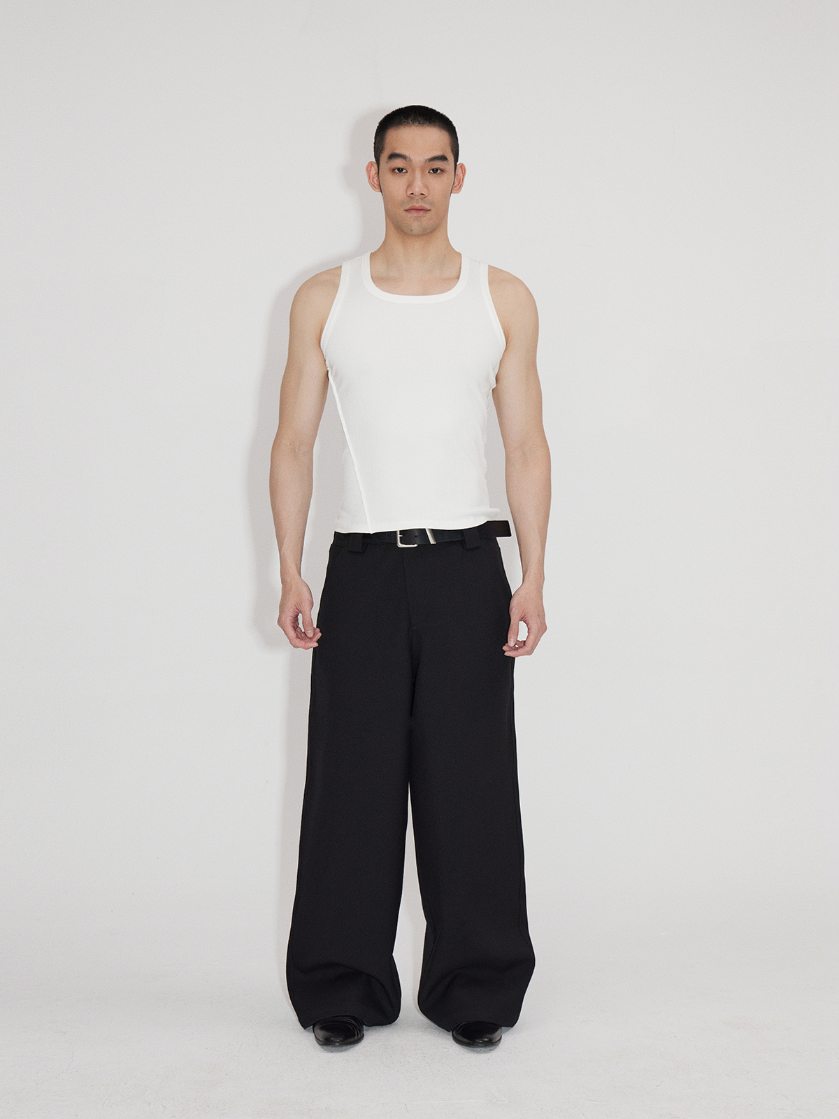 Stretchy Fitted U-Neck Tank Tops