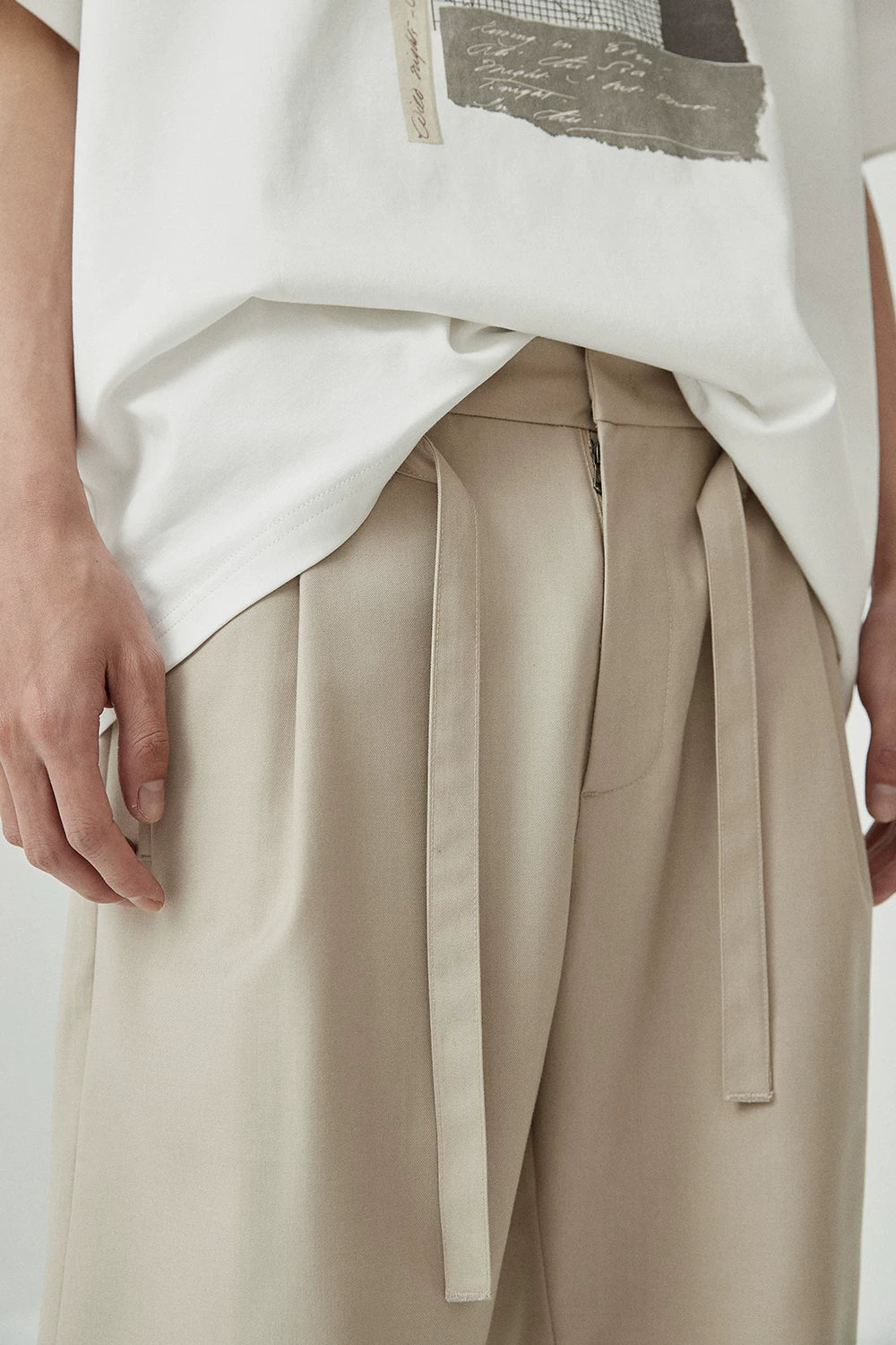 Draped Drawstring Elastic Waist Pleated Shorts