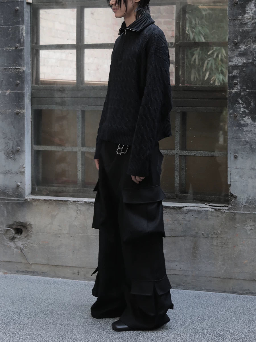 Knotty Curved Multi-Pocket Cargo Pants