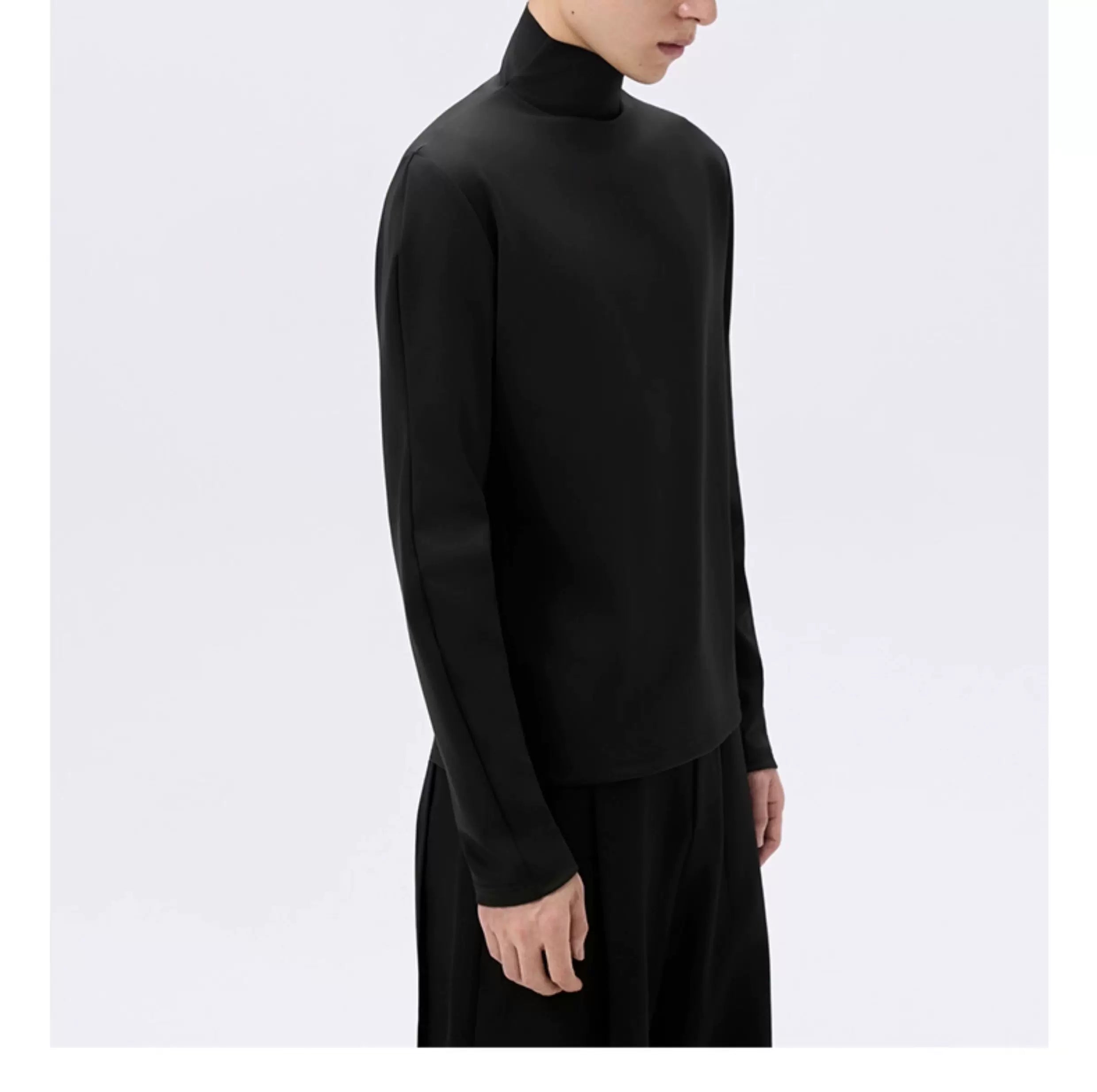 Cropped Slim Fit Long Sleeve Tee