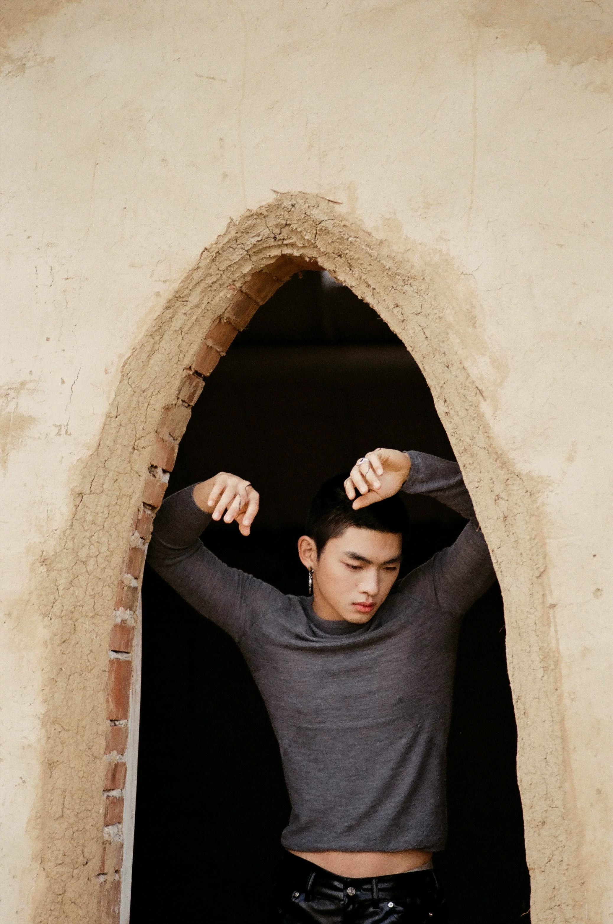 Lightweight Wool Slim Triangle Neck Sweater