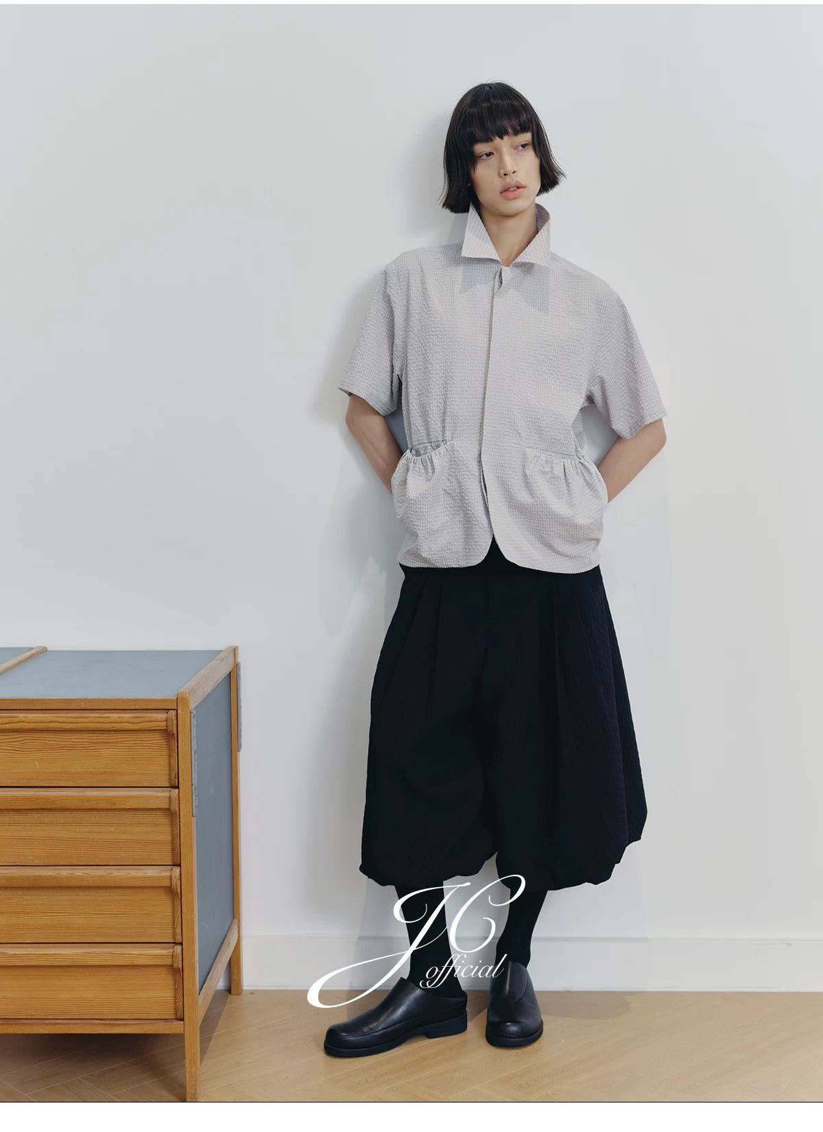 Black Pleated Leaf Jacquard Cropped Skort