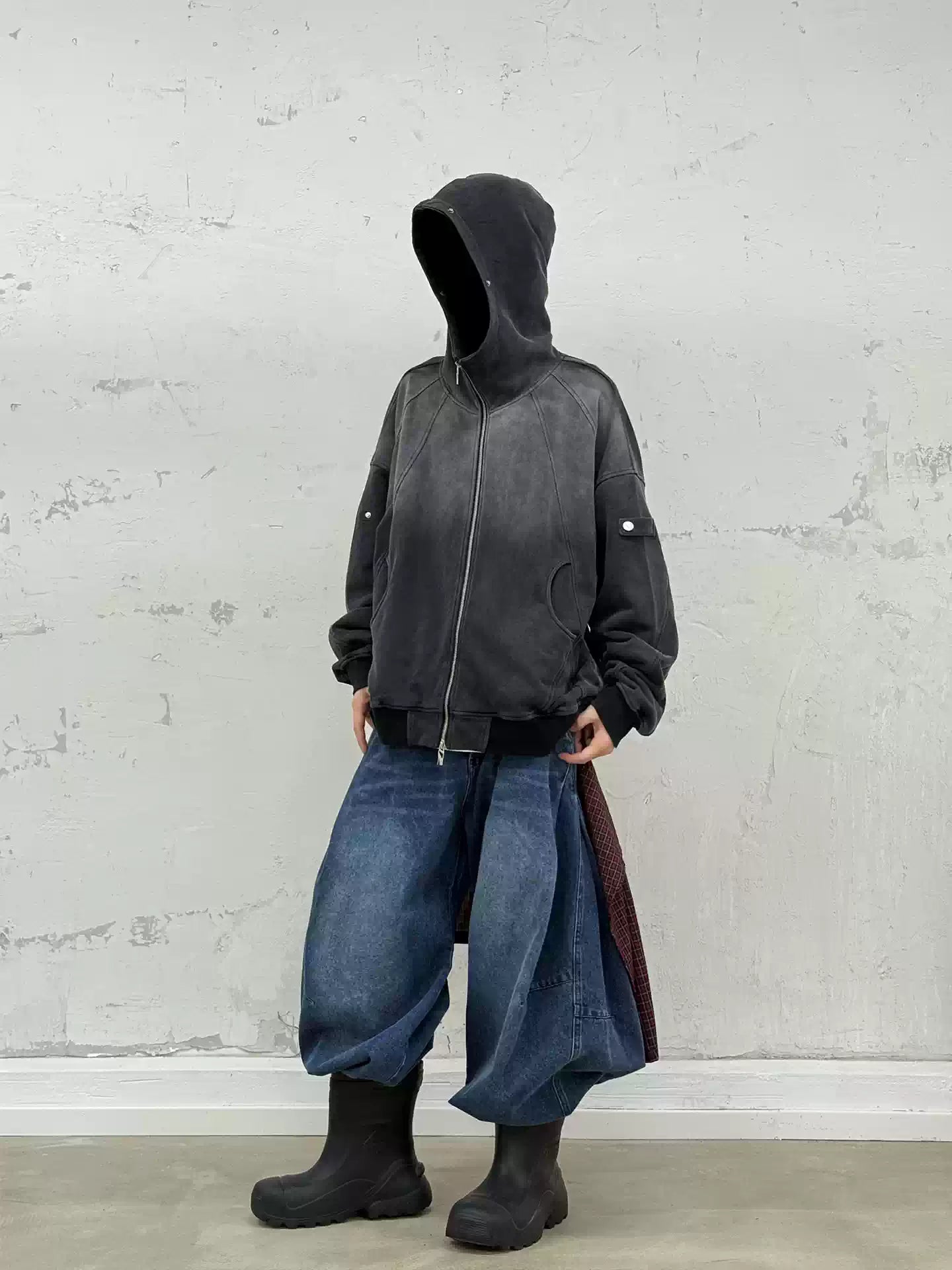 Gradient Washed Turtleneck Zip Pocket Sweatshirt