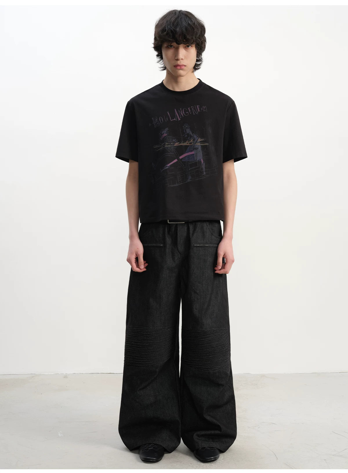 Baguette Print Textured Short-sleeve Tee