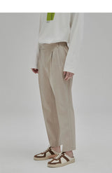 Stretchy Pleated Tapered Crop Pants