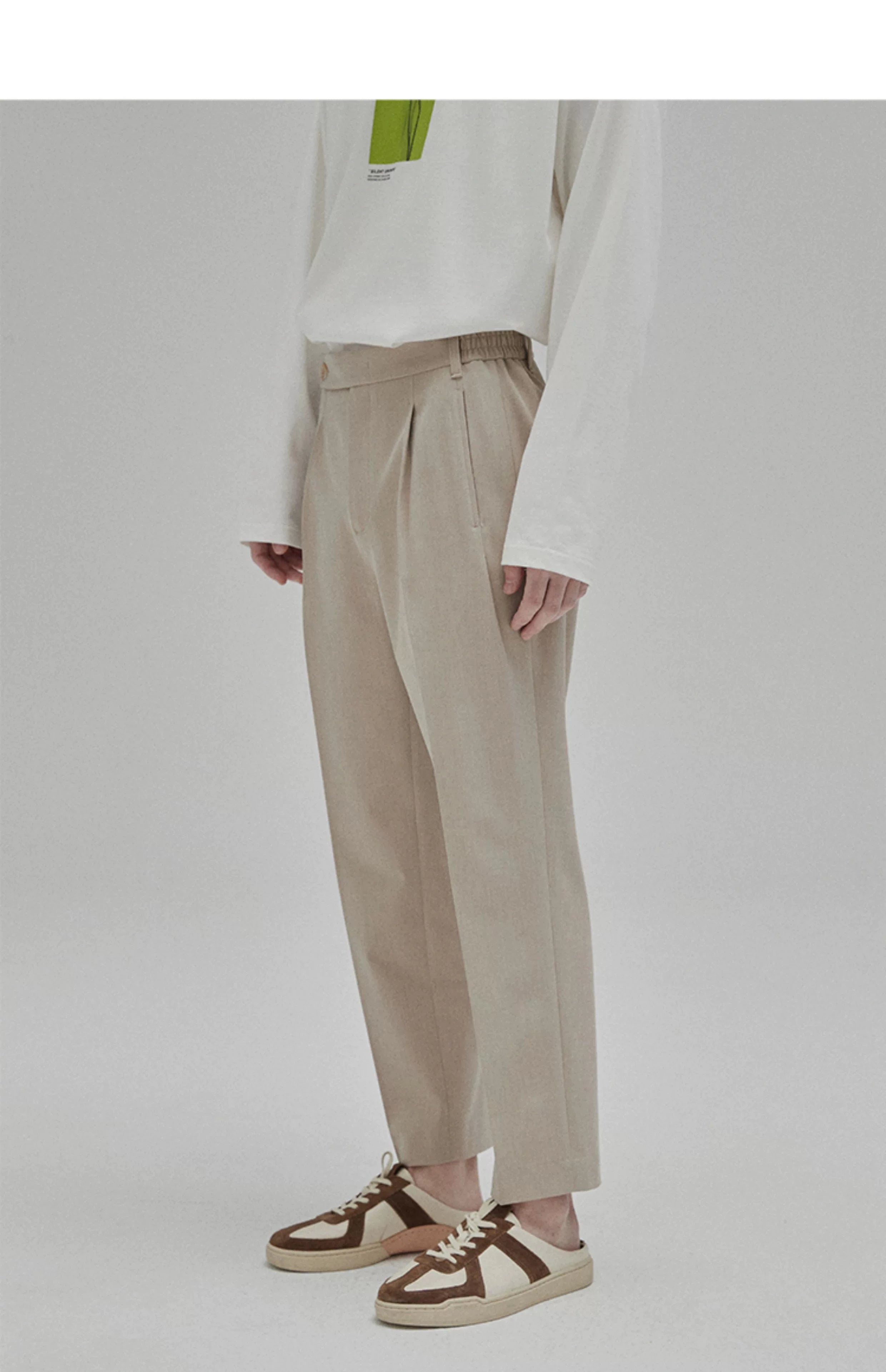 Stretchy Pleated Tapered Crop Pants