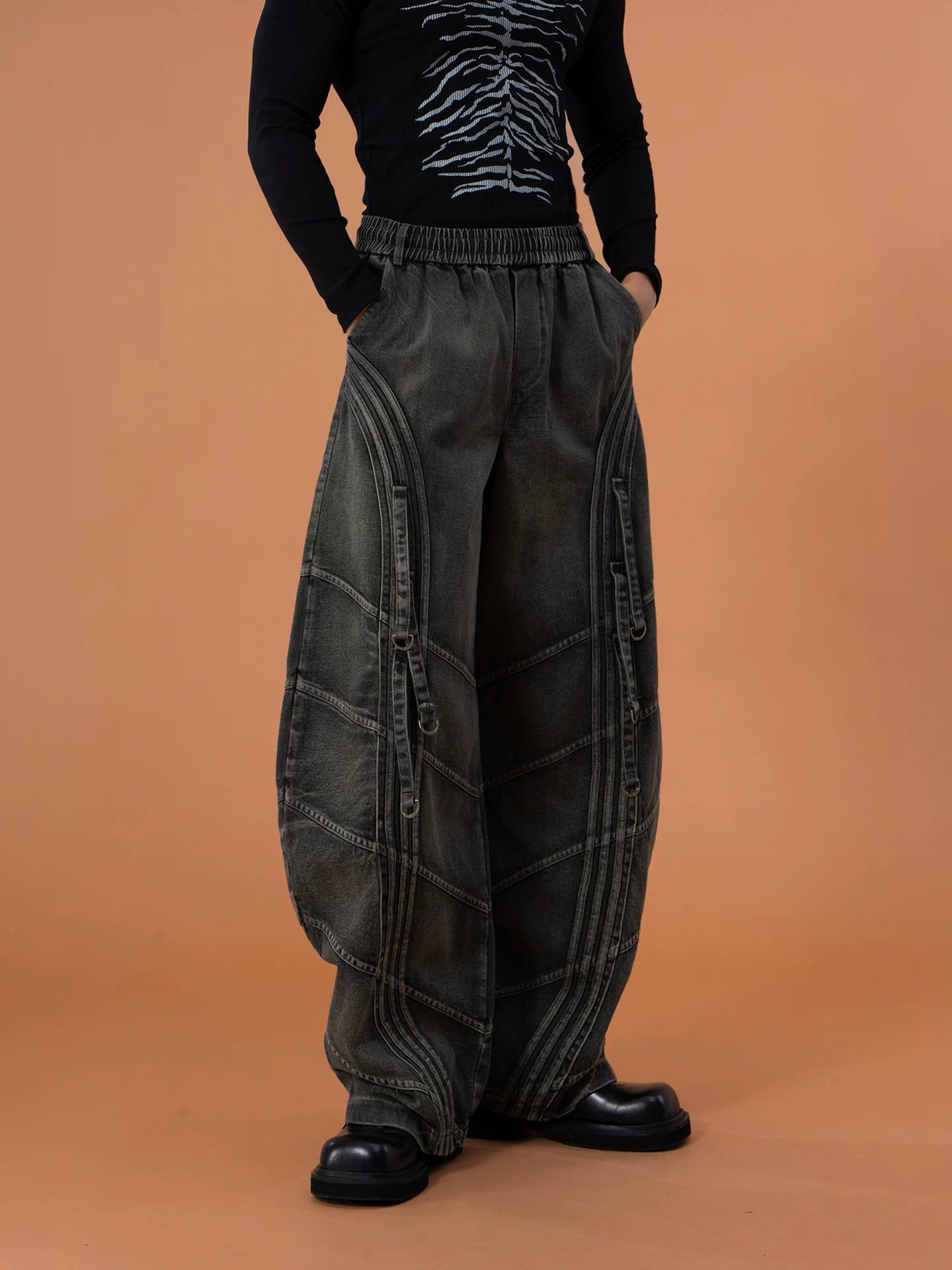 Men's Gray Curved Wide Leg Jeans