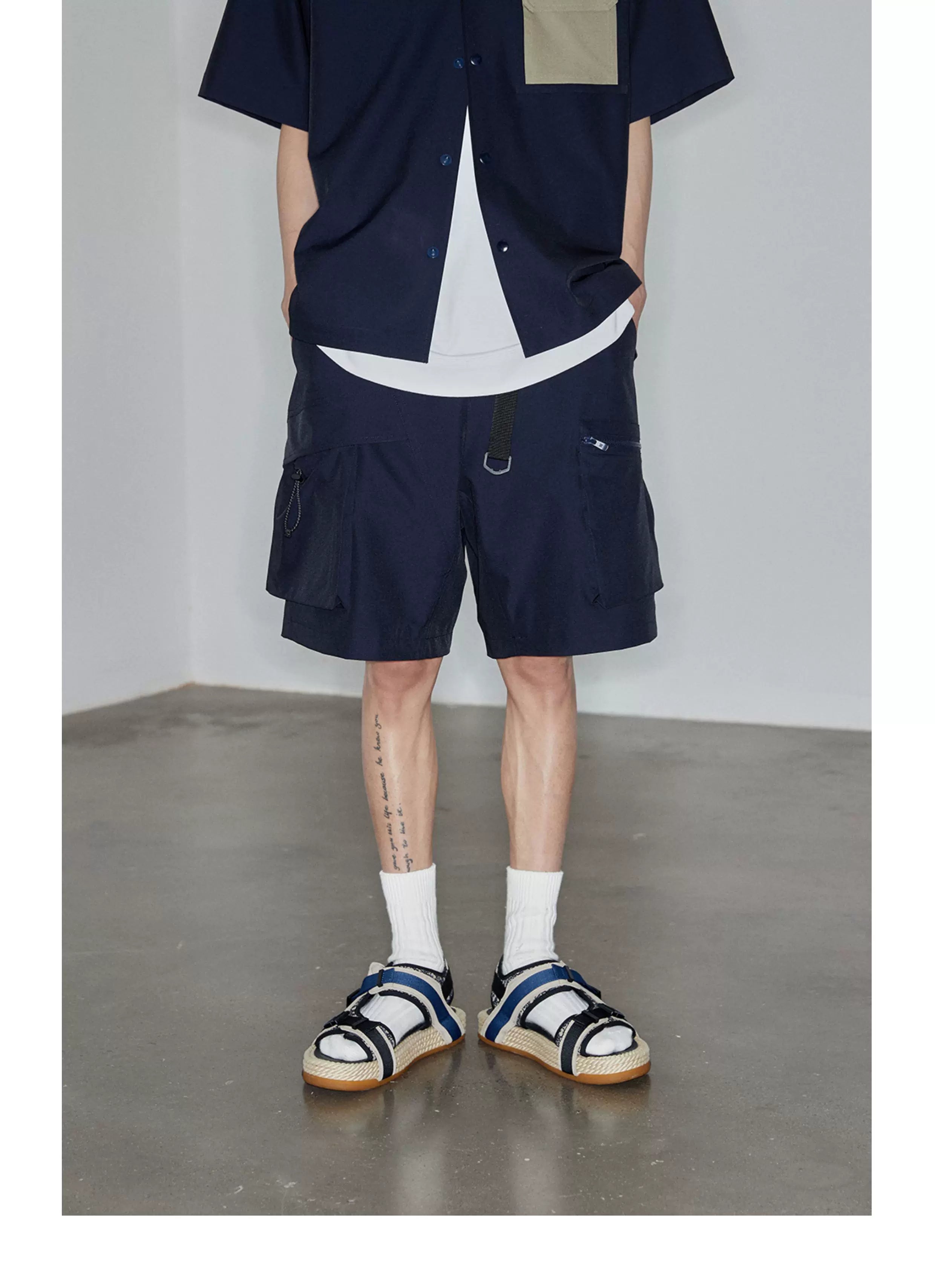 Magnetic Belted Elastic Multi-pocket Shorts
