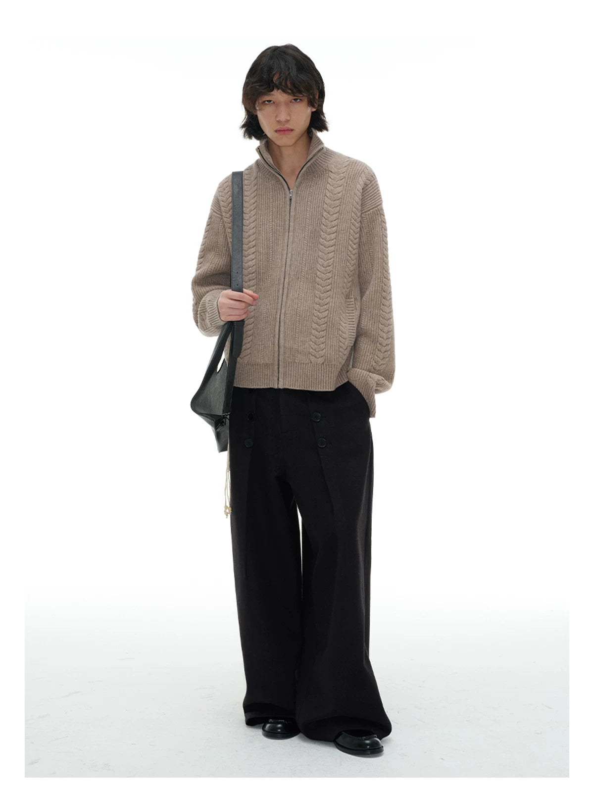 Pleated Wool Resin Button Pants
