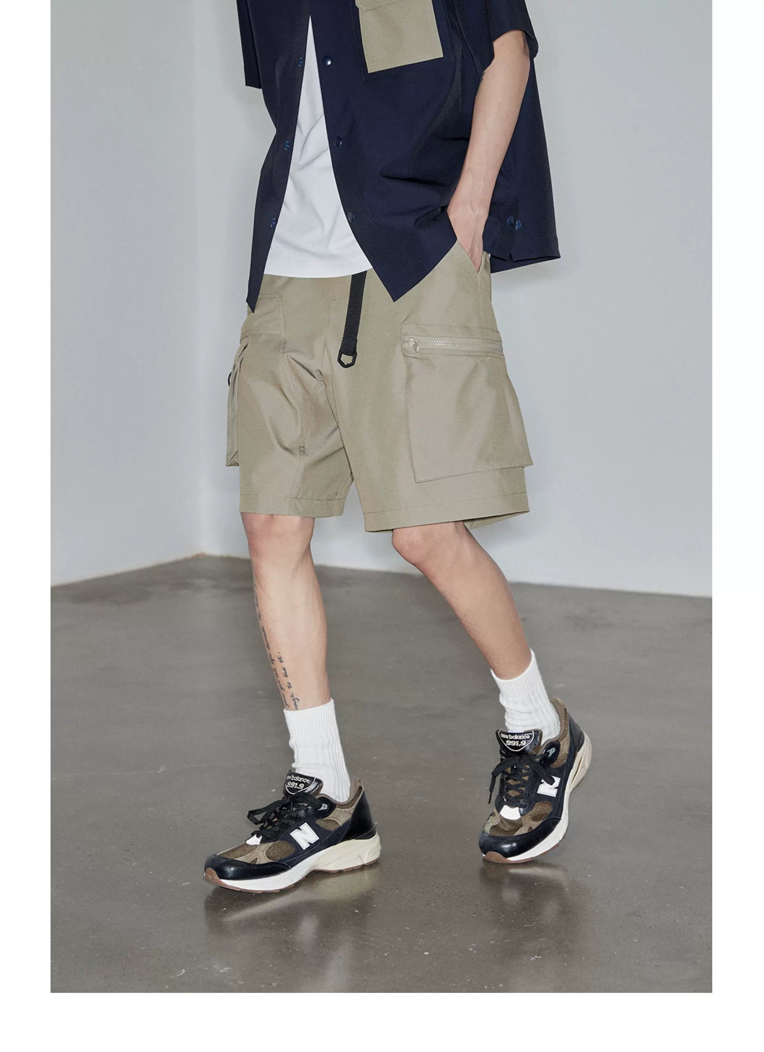 Magnetic Belted Elastic Multi-pocket Shorts