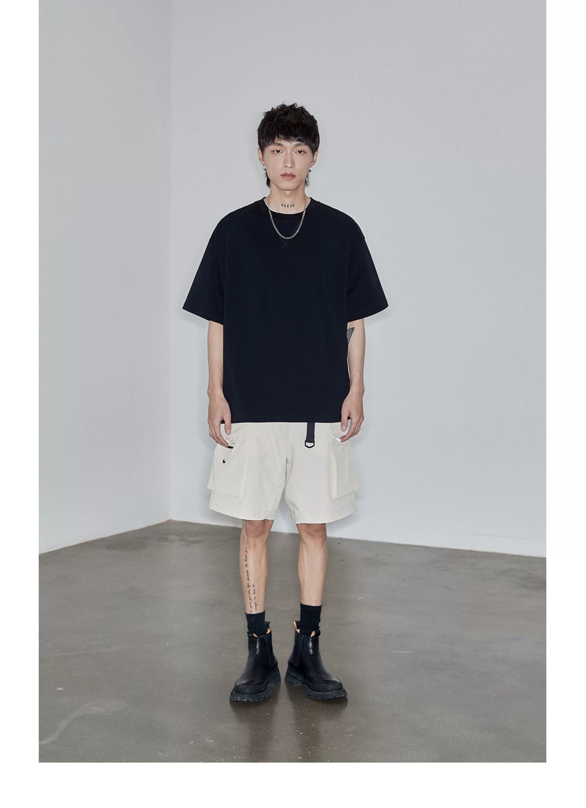 Magnetic Belted Elastic Multi-pocket Shorts