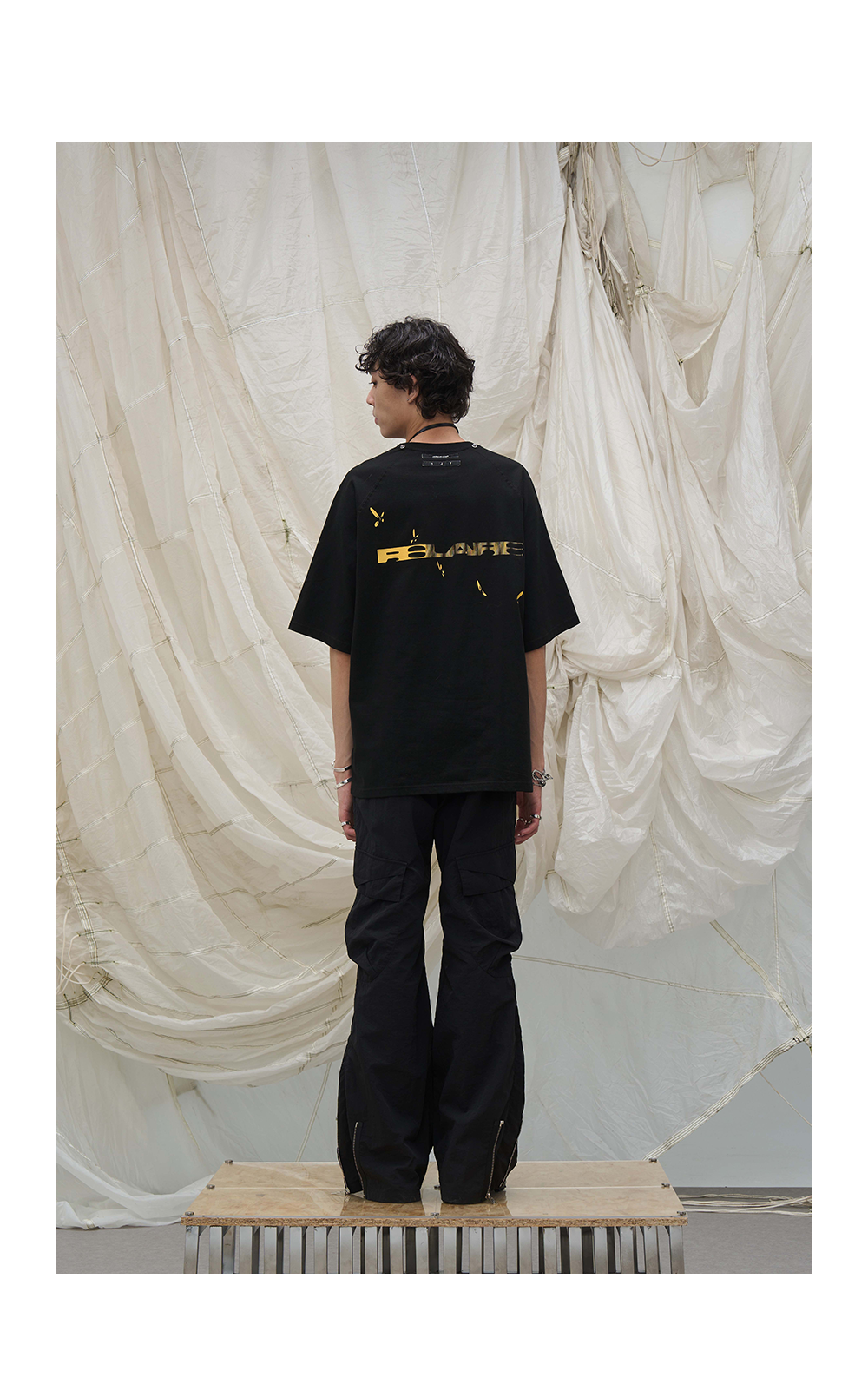 Skin-Friendly Short-Sleeve Detachable Small Hooded Tee