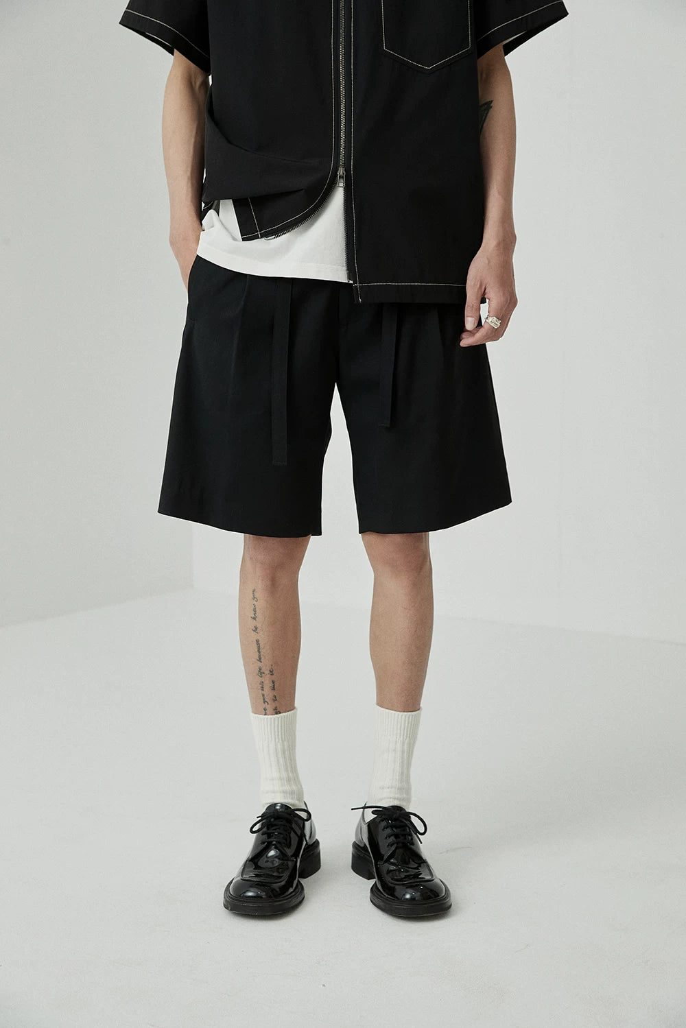 Draped Drawstring Elastic Waist Pleated Shorts
