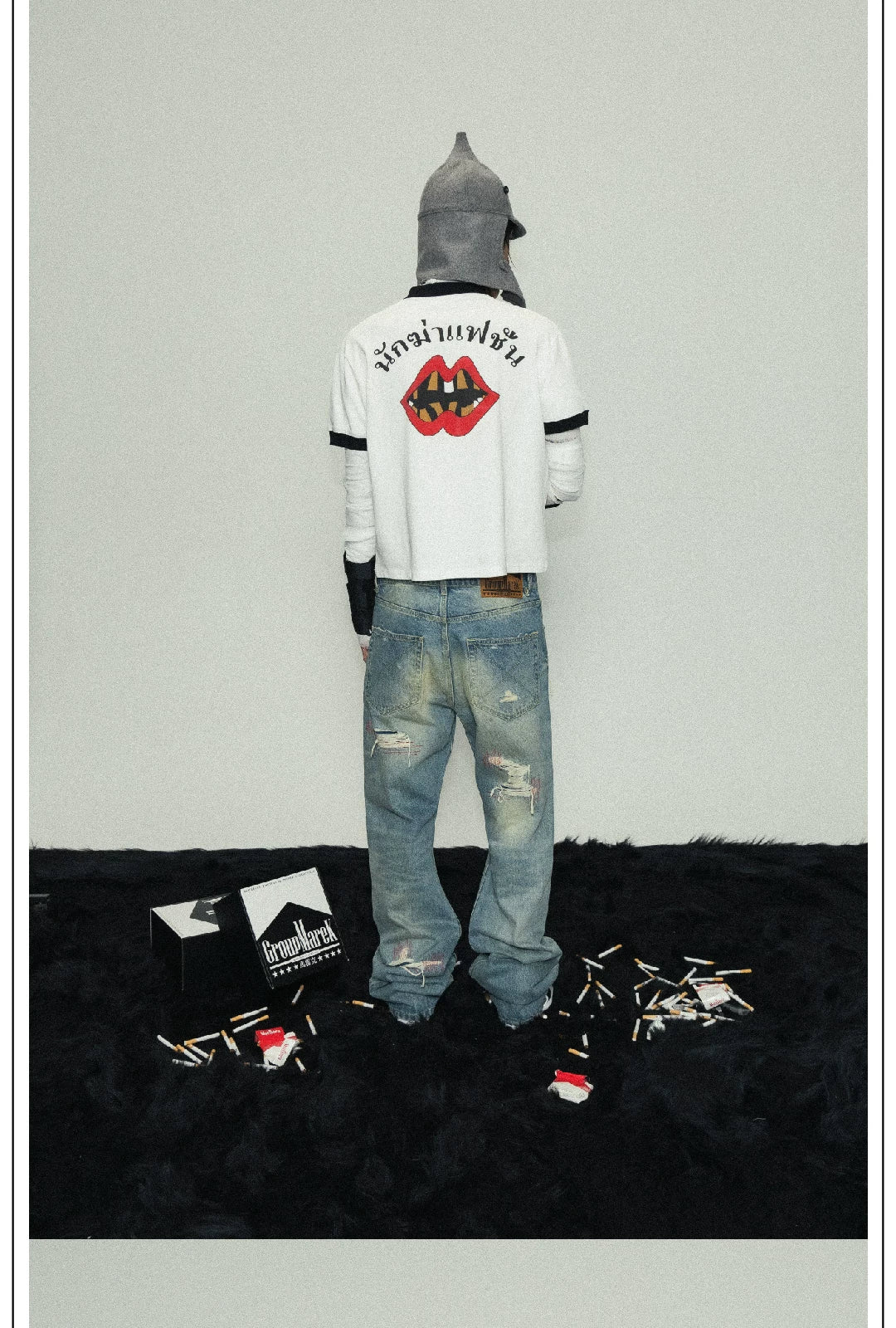 White Cropped Lip Print Ribbed Tee