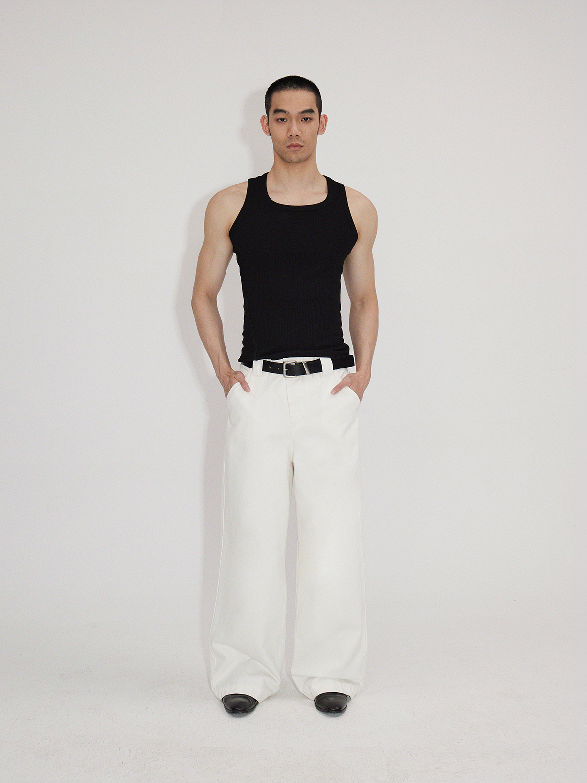 Stretchy Fitted U-Neck Tank Tops