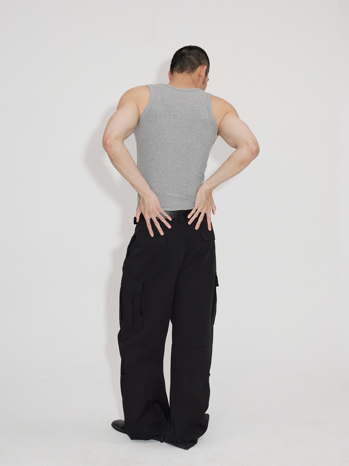 Stretchy Fitted U-Neck Tank Tops