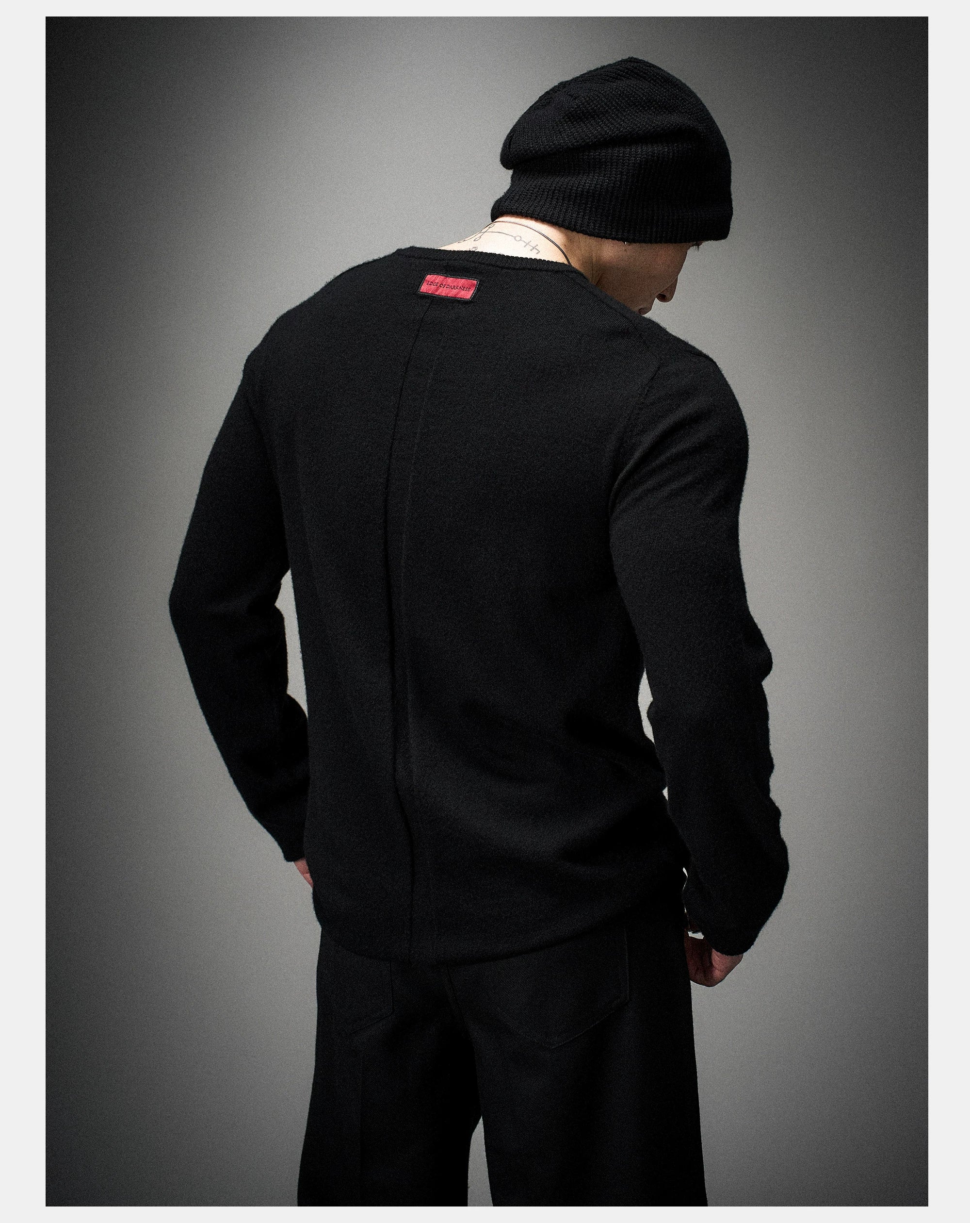 Fitted Dark Tailored Merino Cashmere Sweater