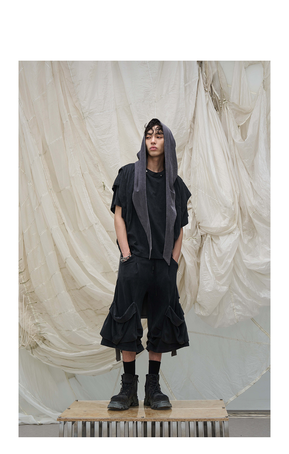 Cropped Washed Detachable Pocket Sweatpants